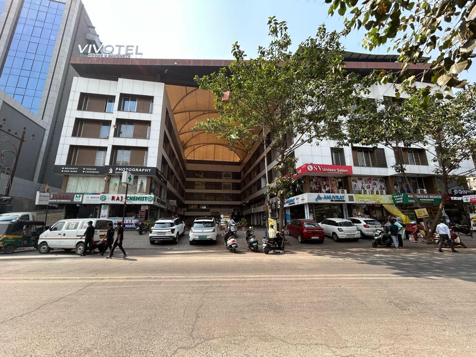 VIVOTEL HOTEL SURAT photo 5