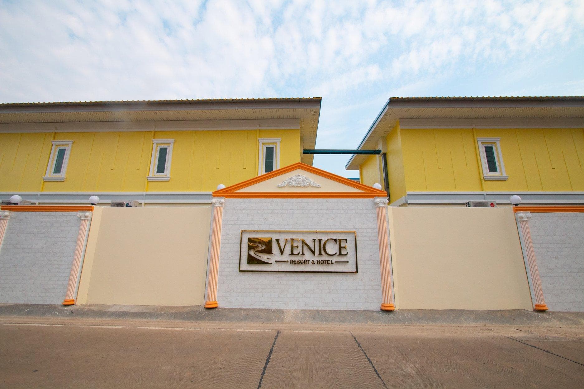 Venice Resort photo 3