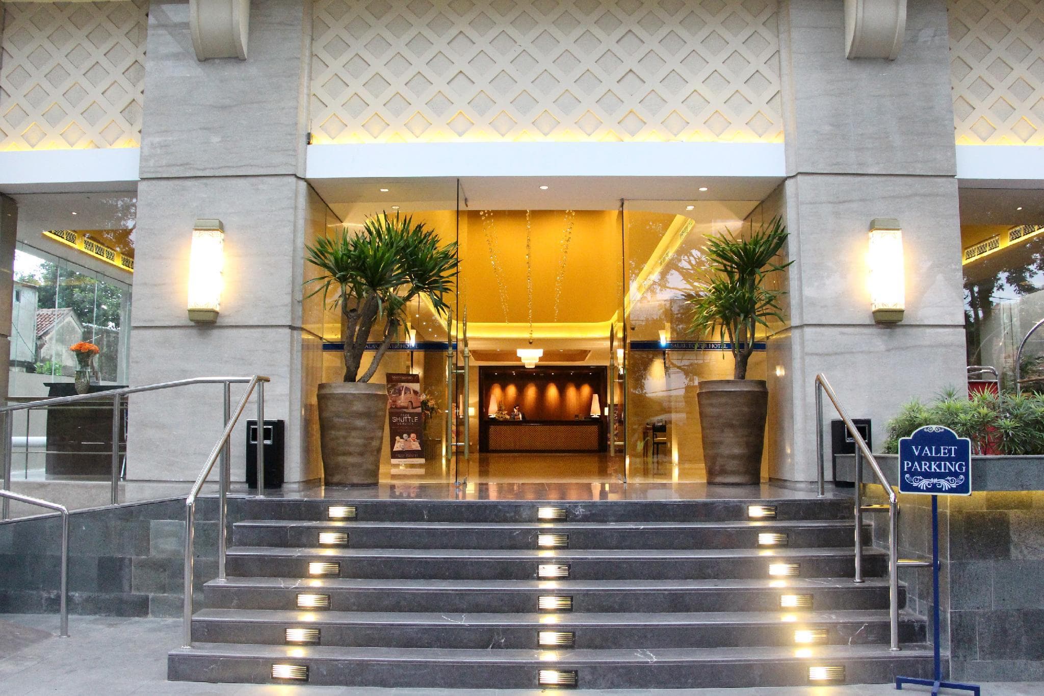 Swiss-Belhotel Bogor photo 3