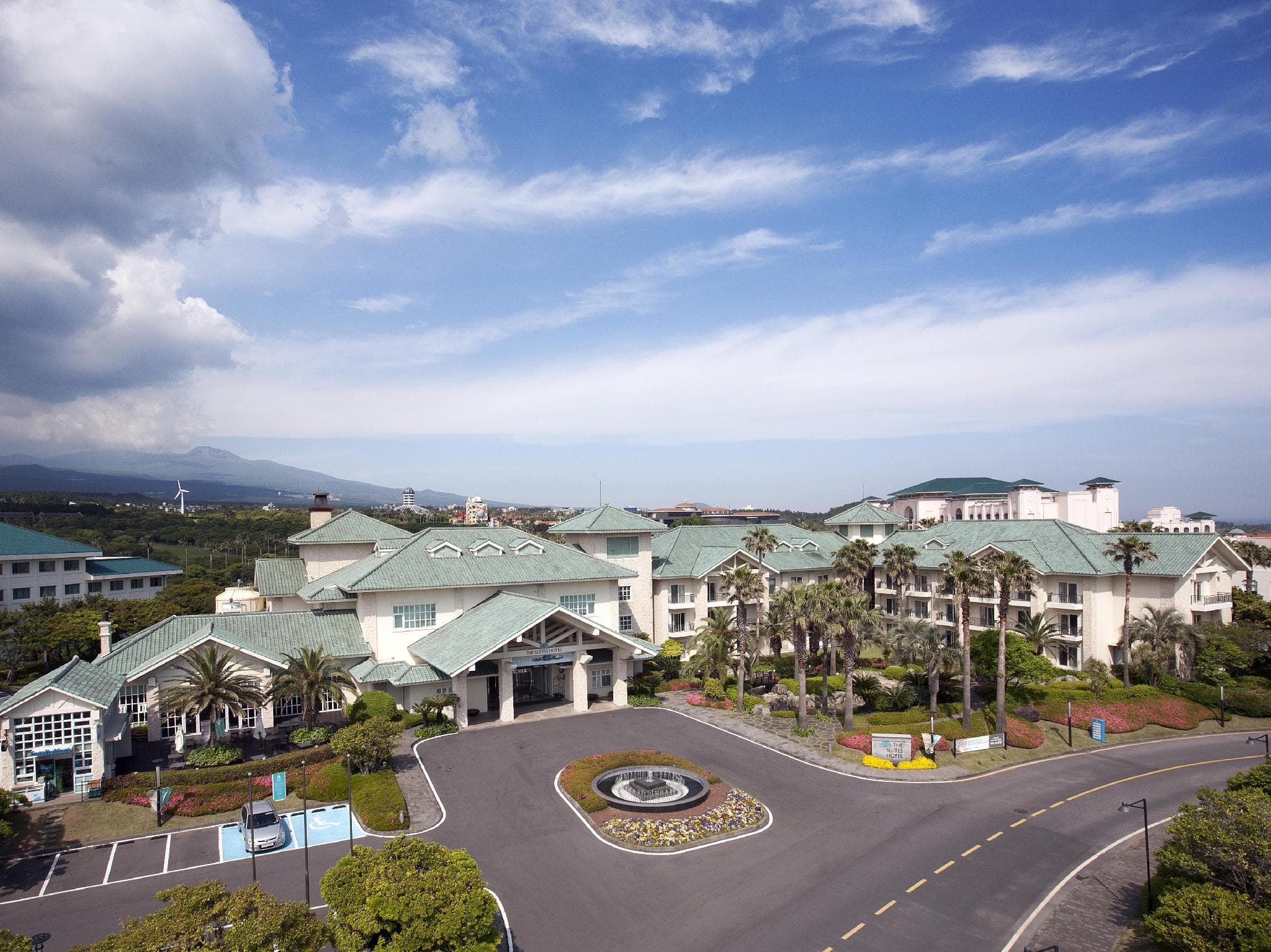 The Suites Hotel Jeju photo 5