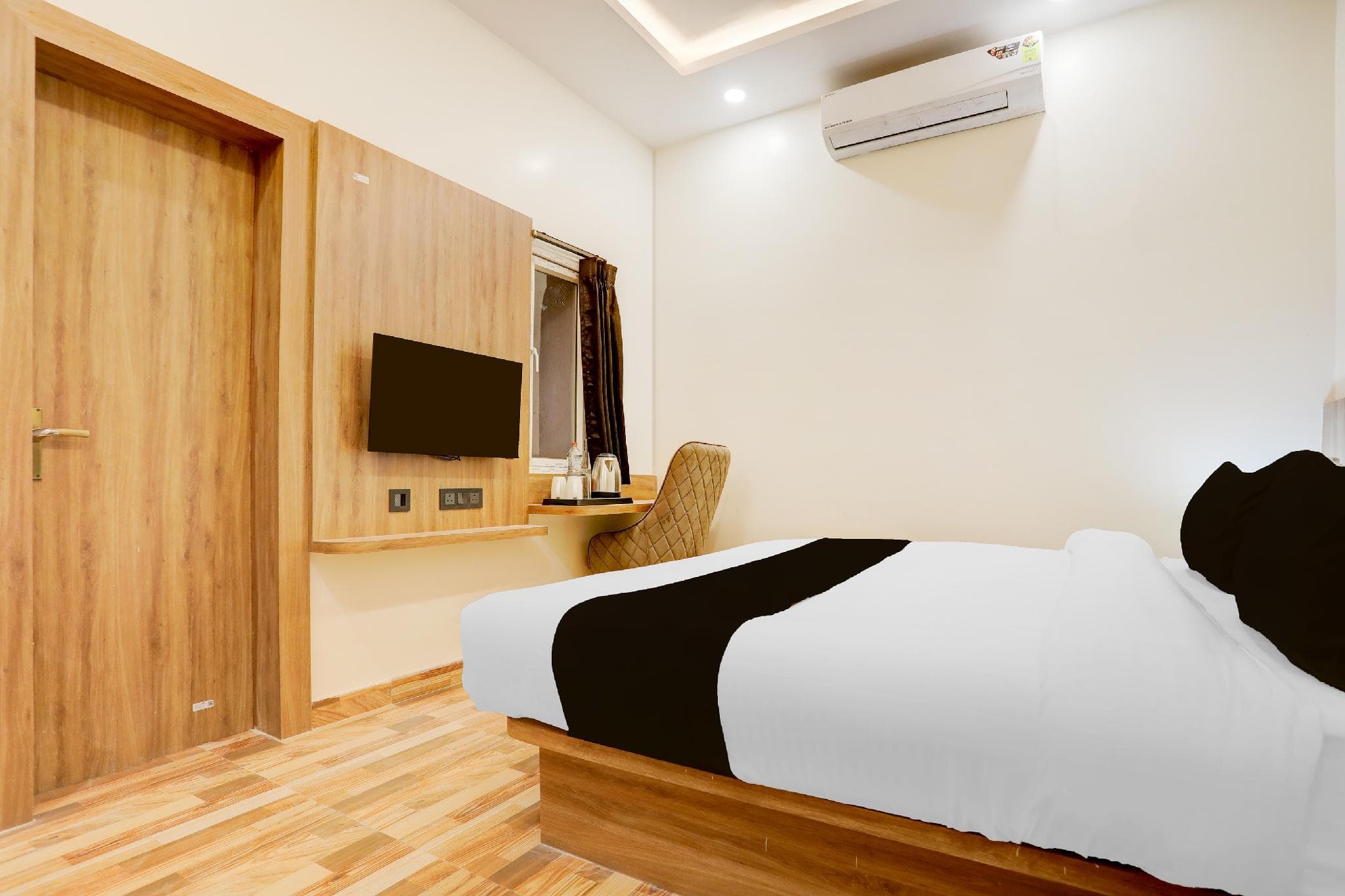Super Townhouse Oak AIIMS Walmi Govindpur photo 2
