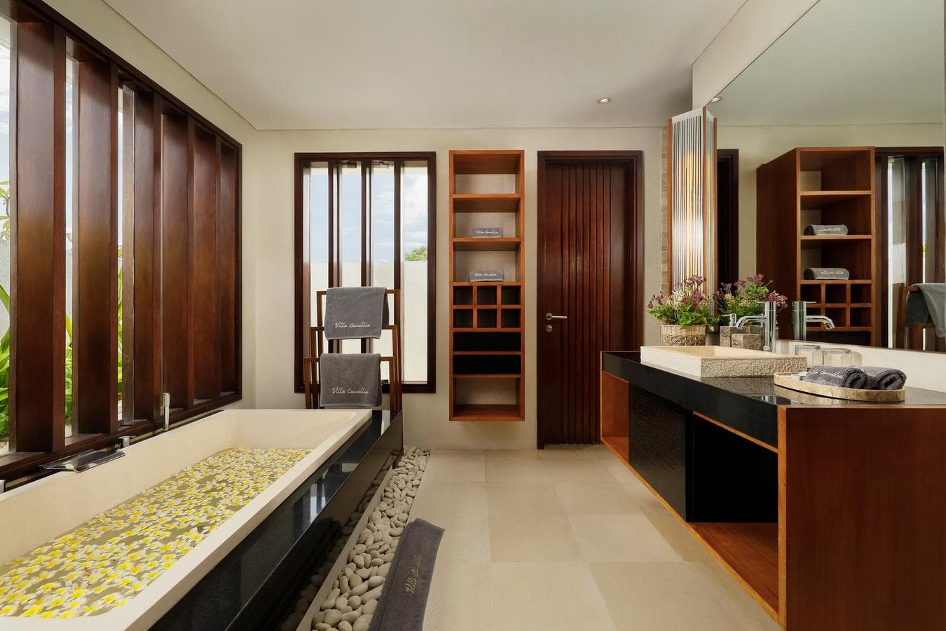 Villa Camellia Jimbaran by Nakula photo 5