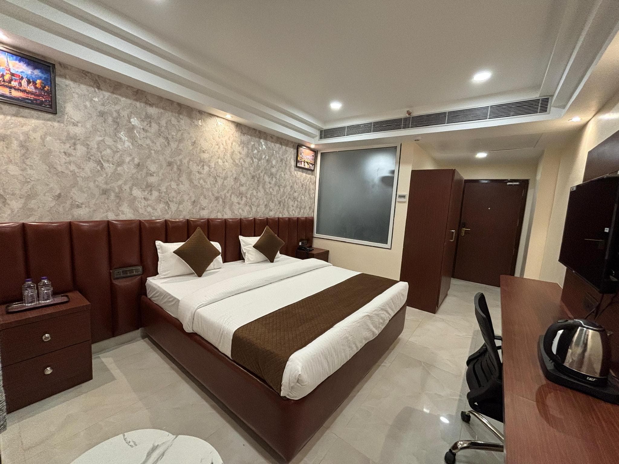 Hotel The Spark photo 2
