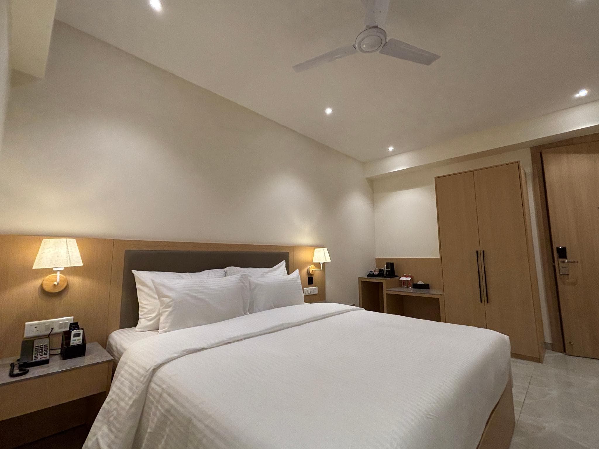 Mastiff Hotel Hinjawadi Pune photo 3