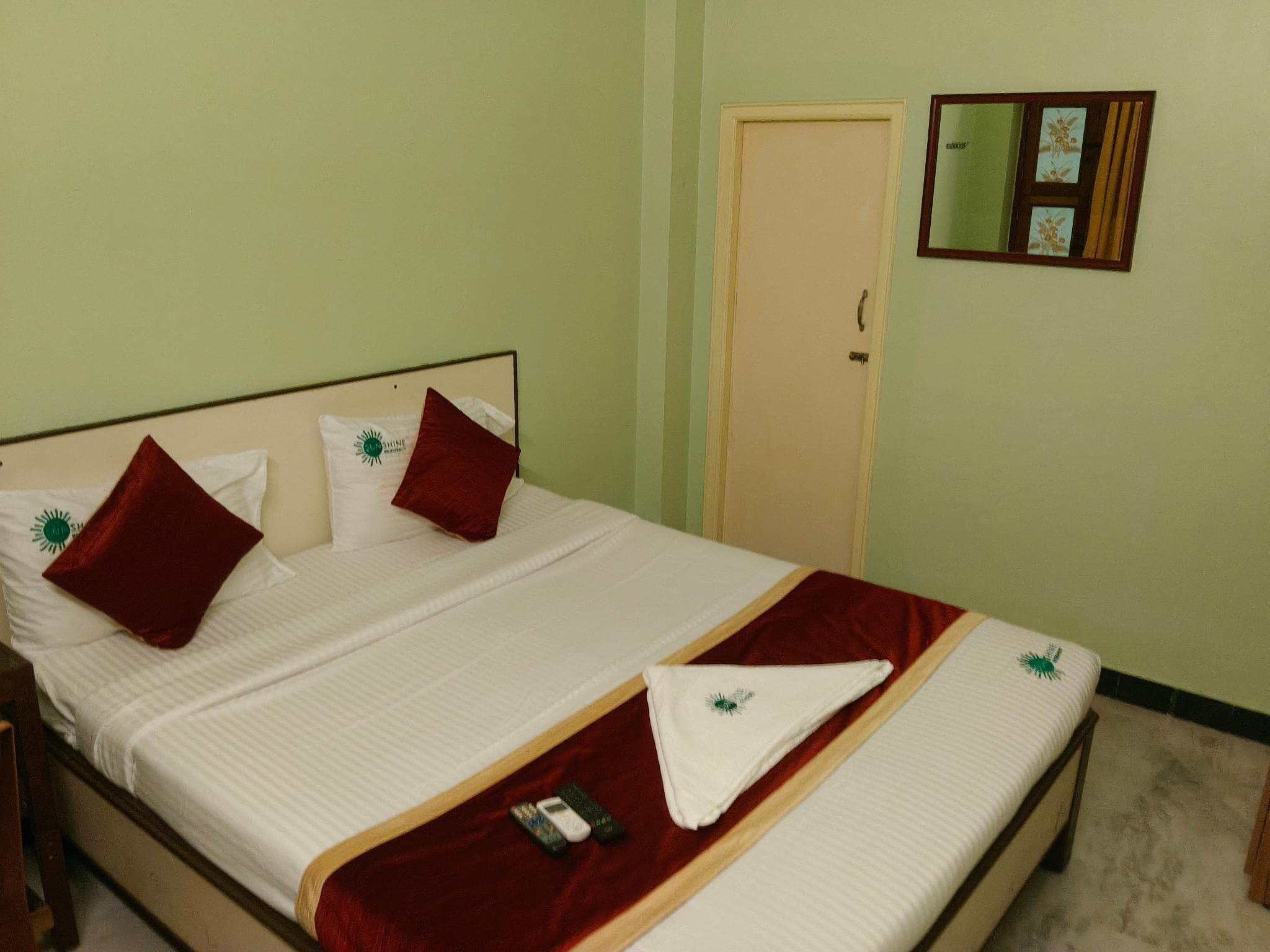 Hotel Sunshine Residency photo 2