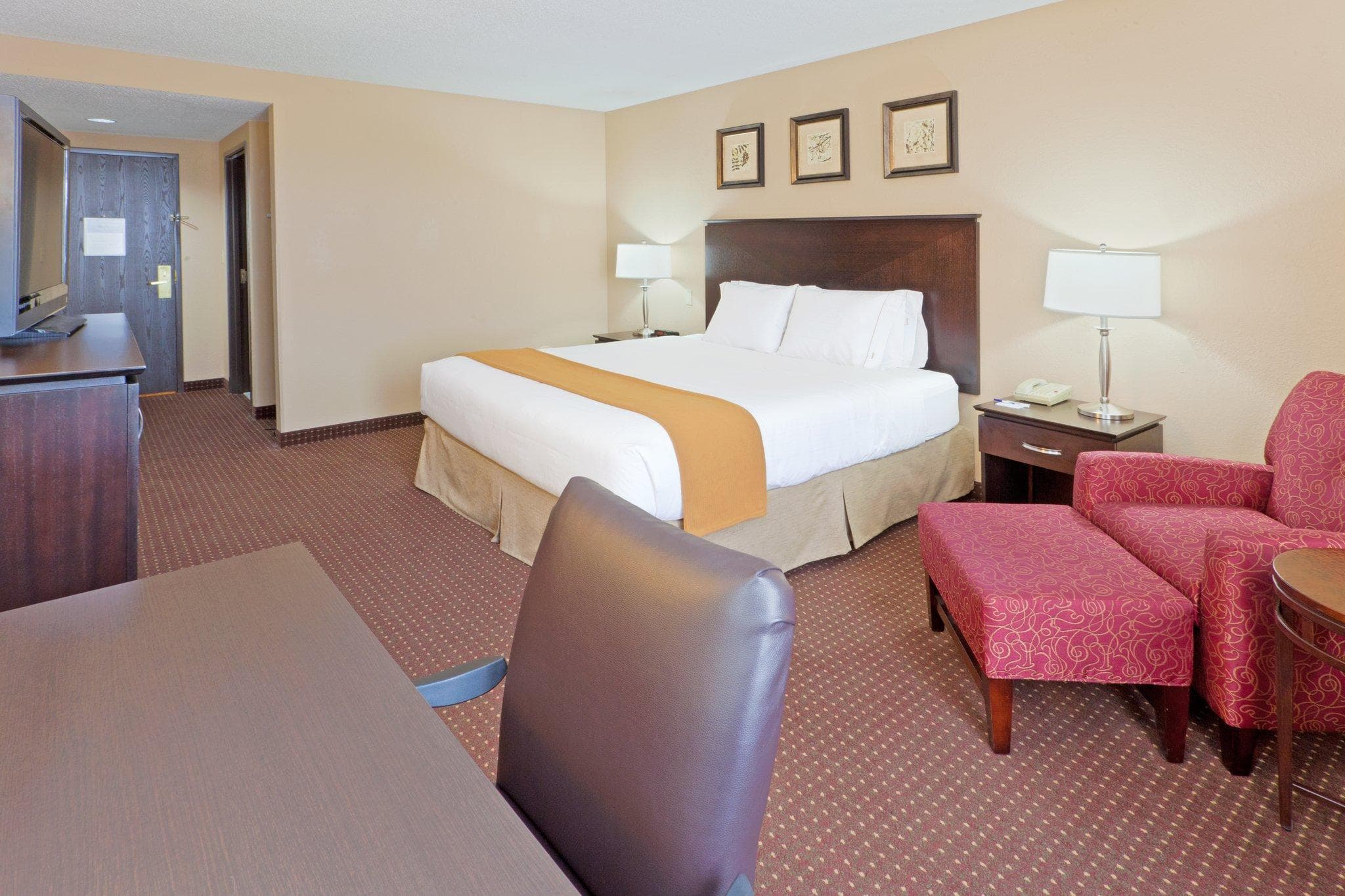 Holiday Inn Express & Suites Ashtabula-Geneva By IHG photo 2