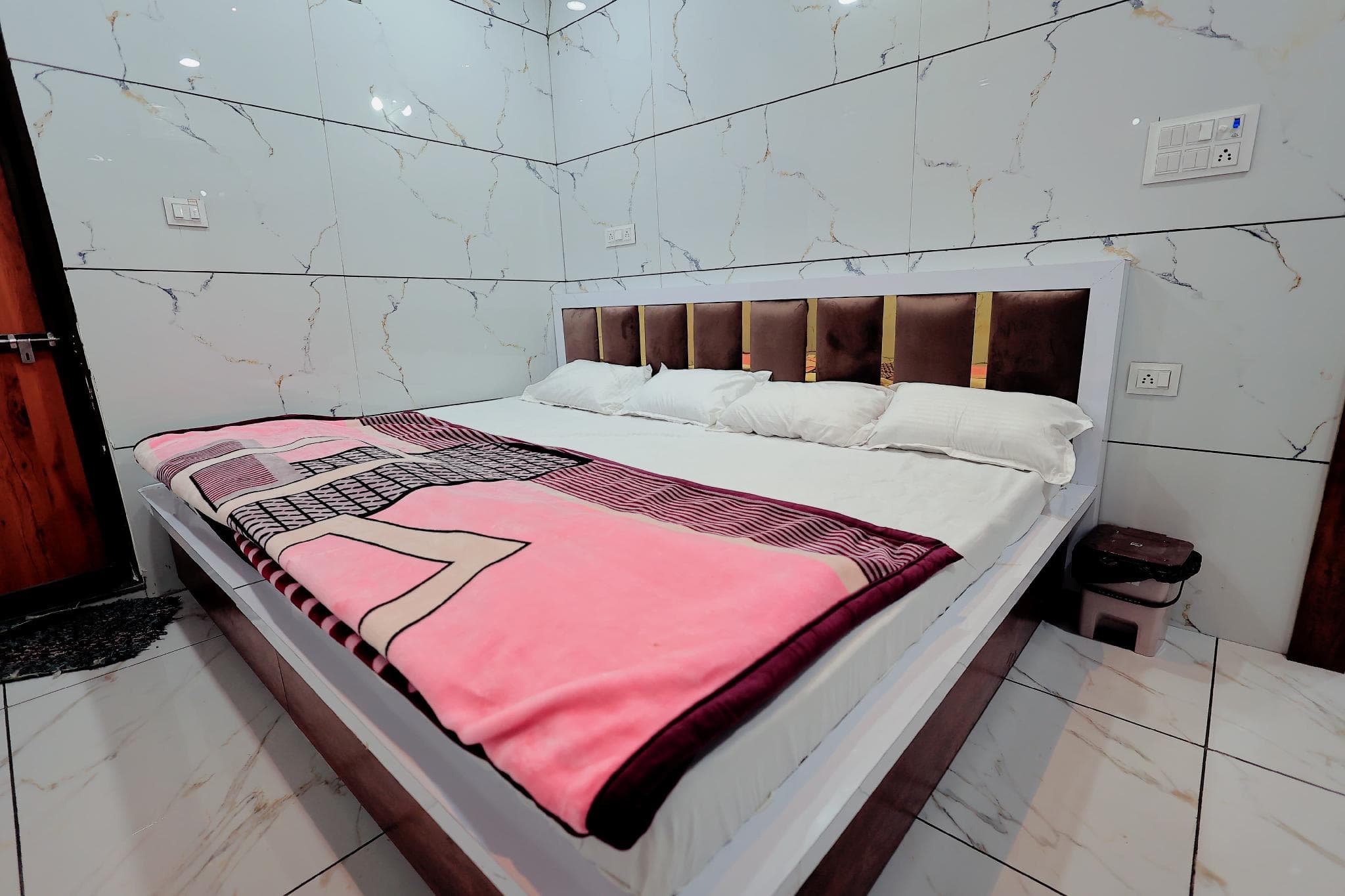 HOTEL DIVYA DARSHAN photo 2