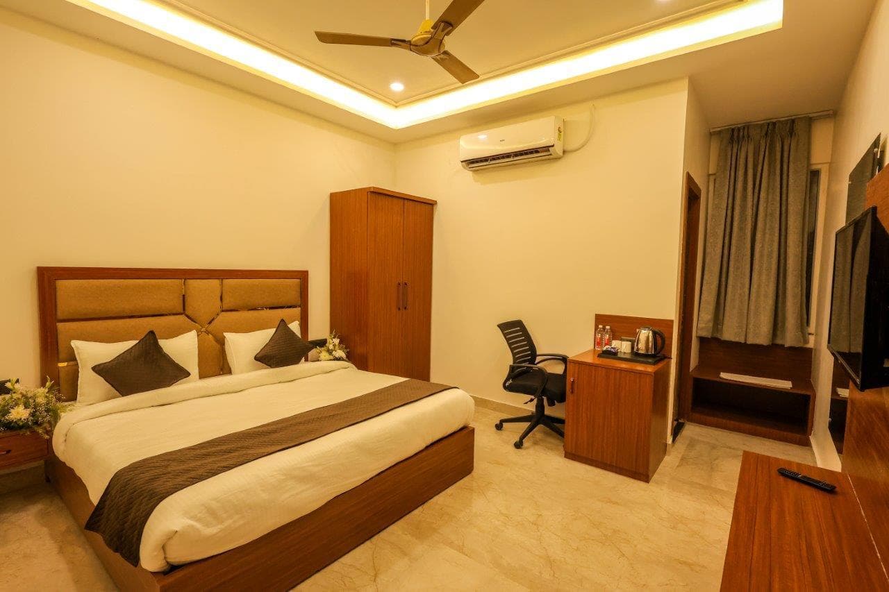 GOLDEN TREE HOTEL photo 2