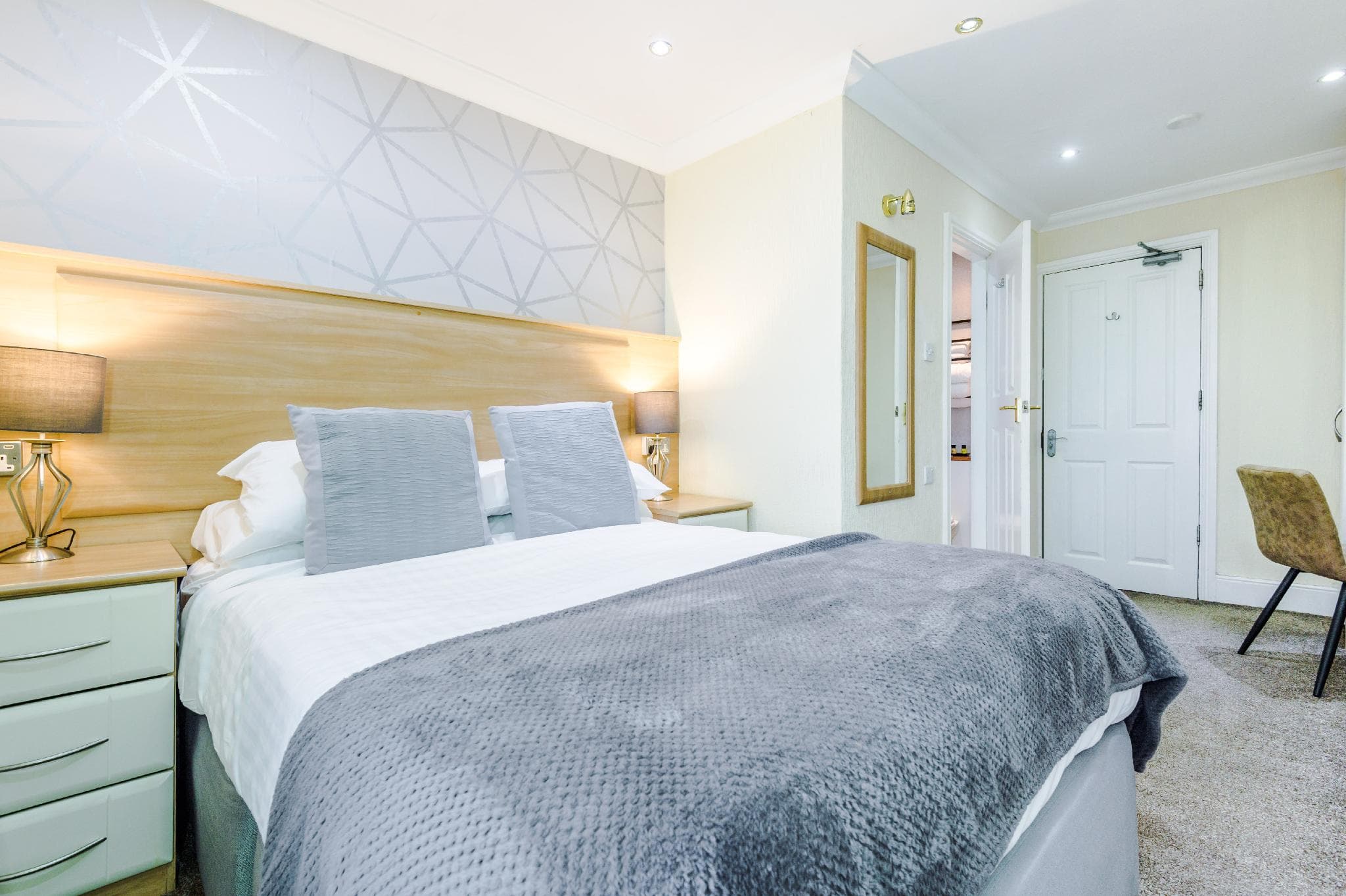 Lauriston Court Hotel photo 3