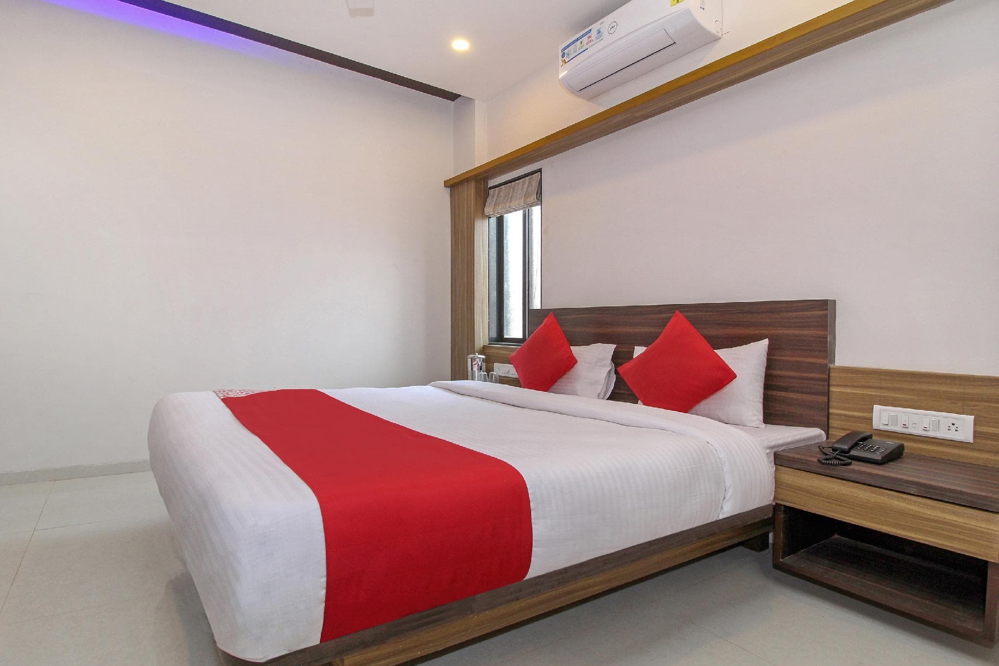 OYO 38421 Hotel Sarthak Residency photo 2