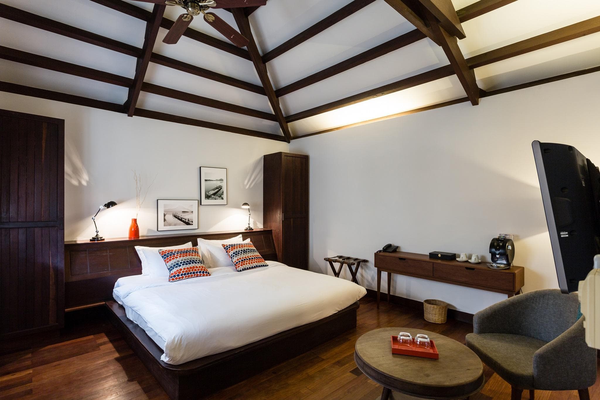 Heritage Suites Hotel photo 2