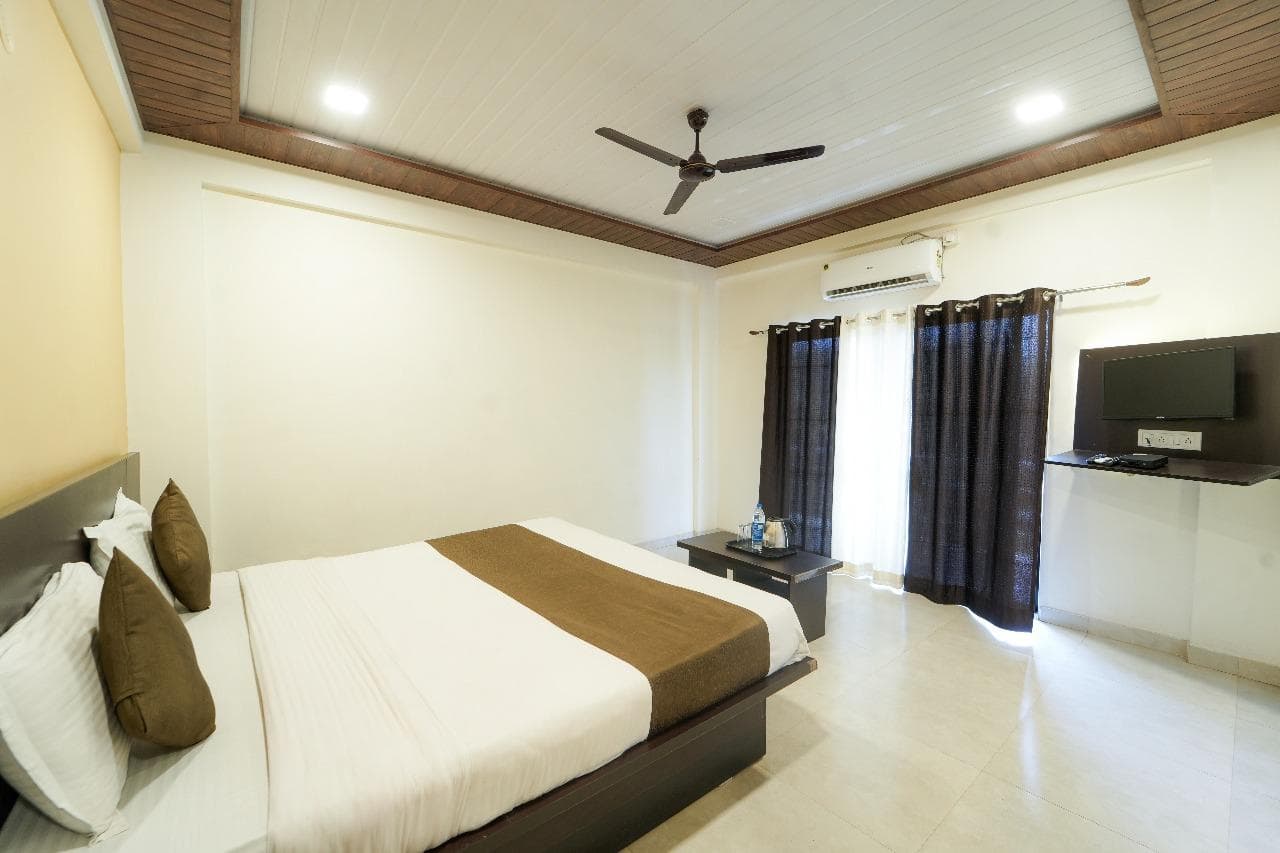 Hotel Raaya Regency photo 5
