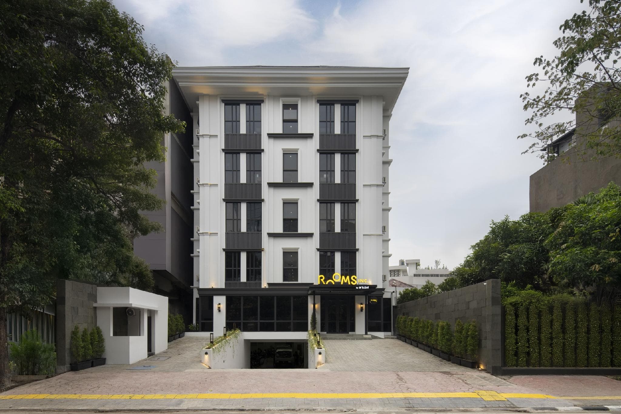 ROOMS INC Sudirman – Jakarta