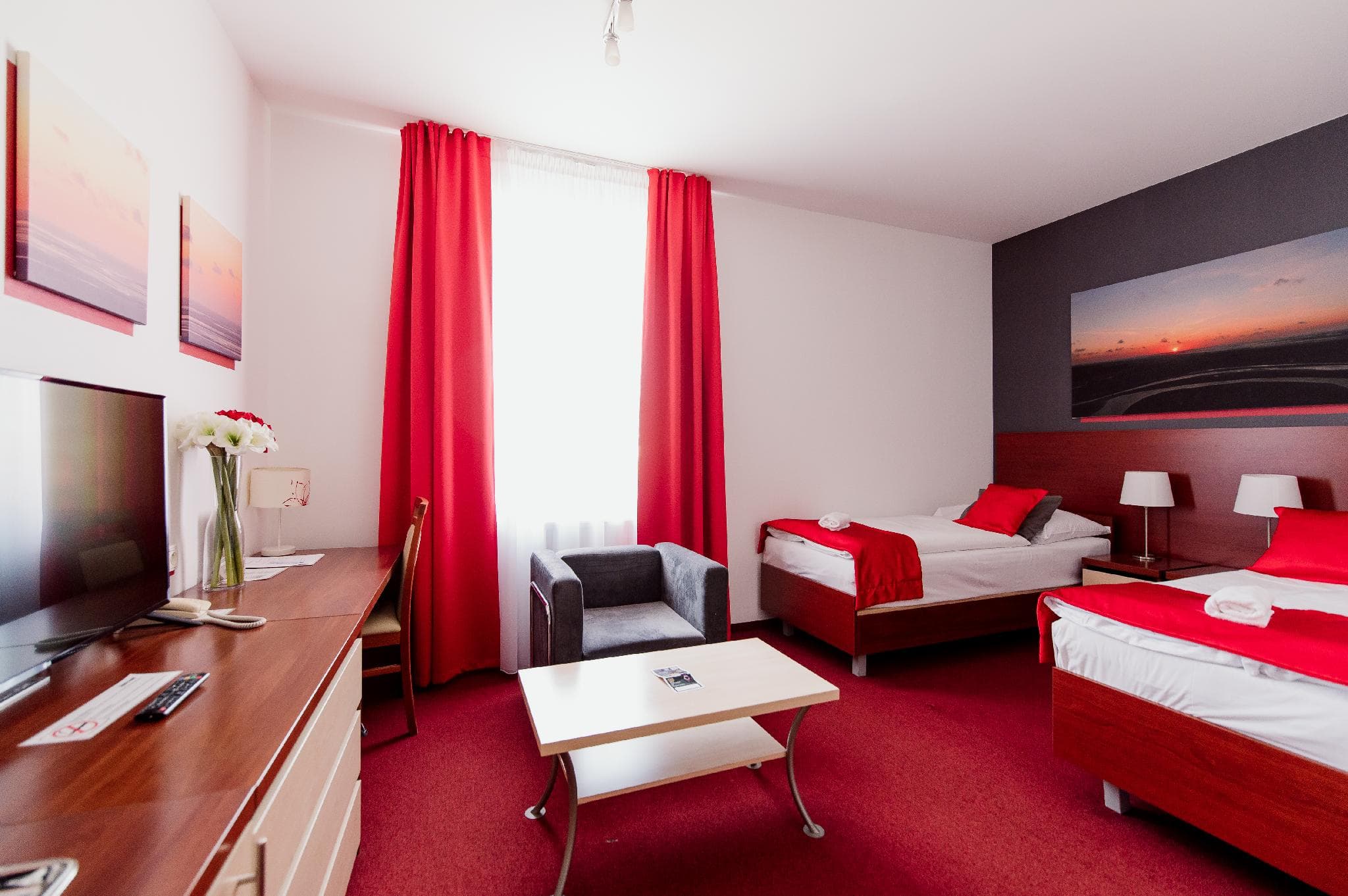 Hotel Color photo 2