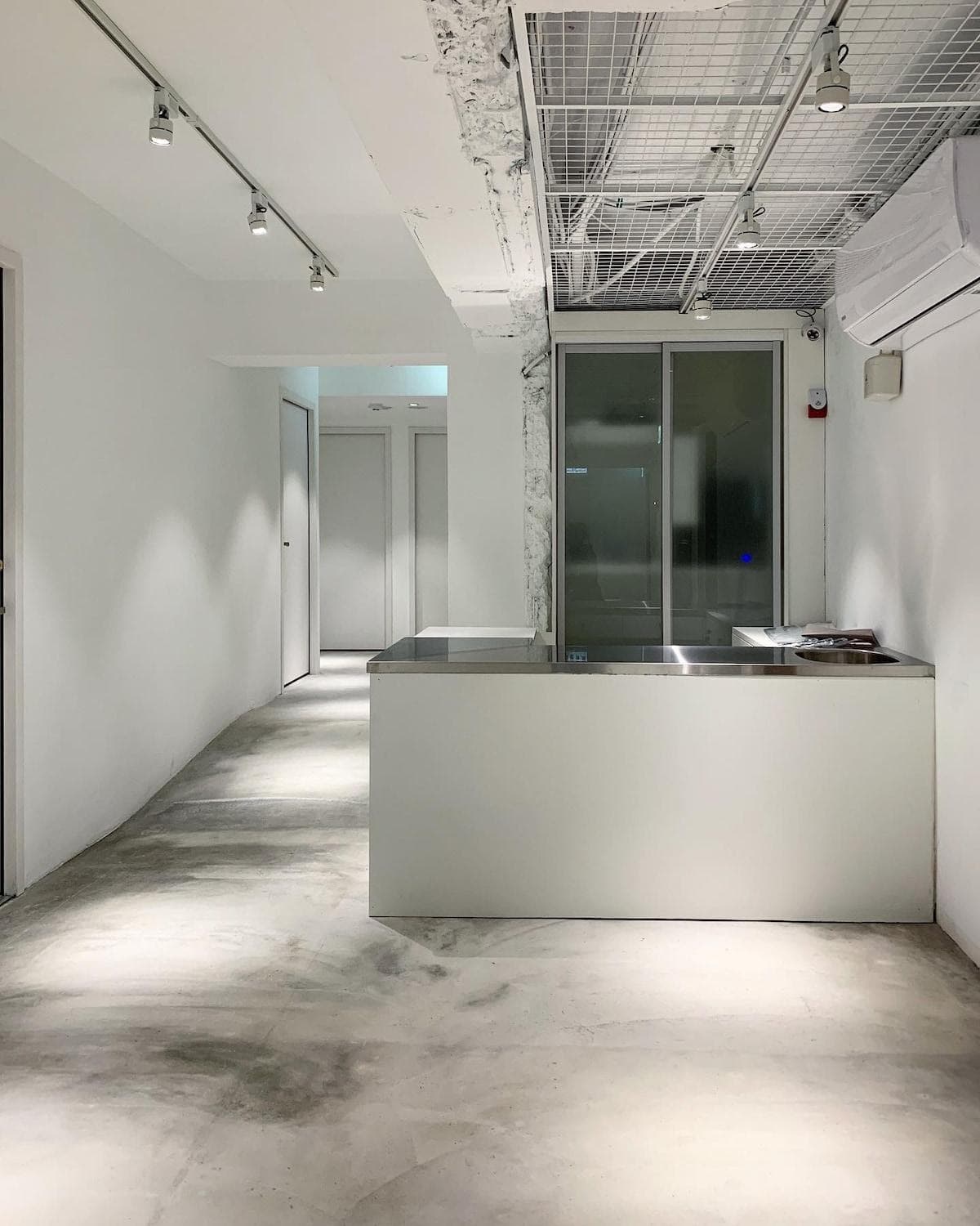 White Space Design Hotel - Taipei Main Station photo 3