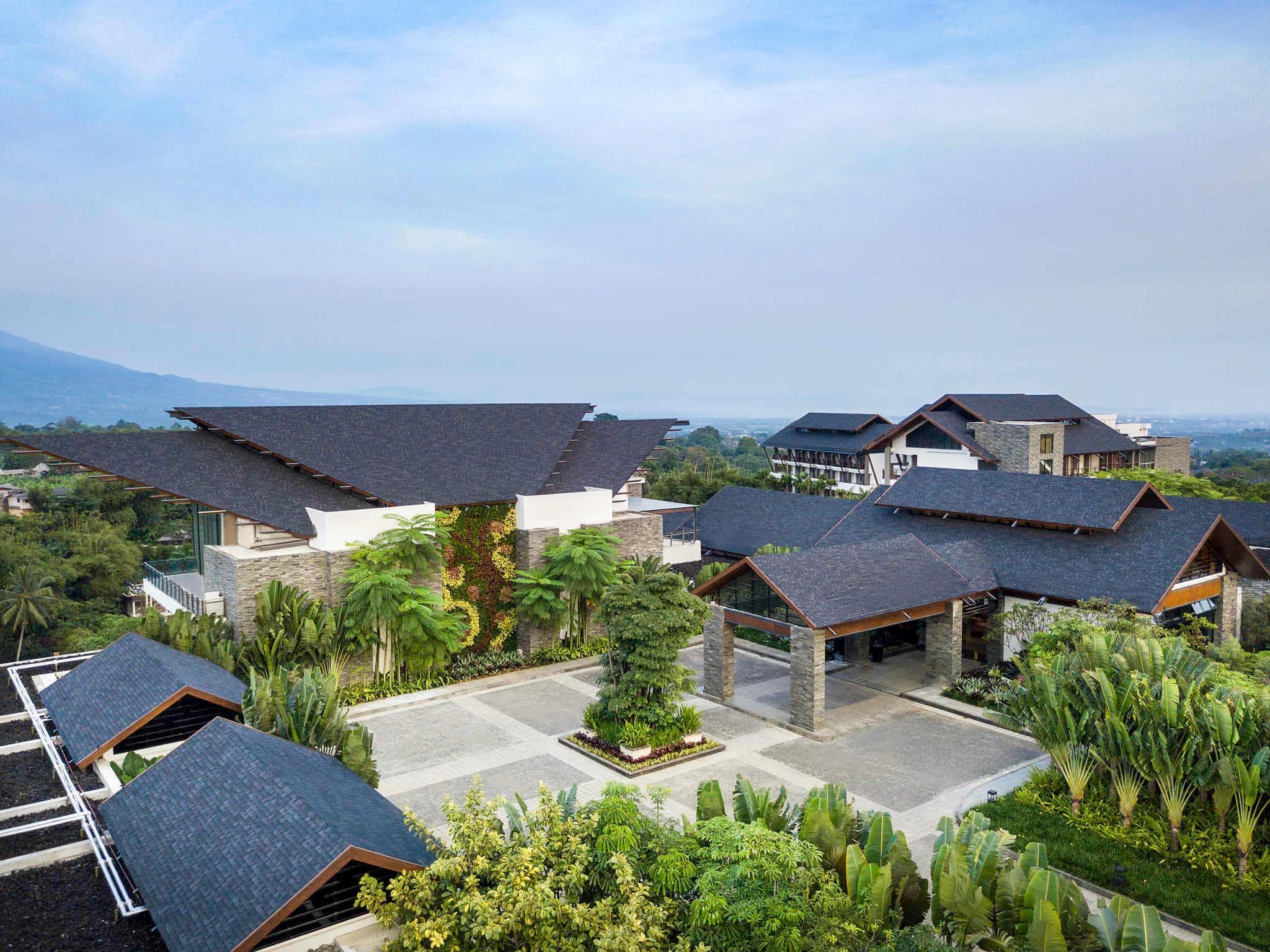 Pullman Ciawi Vimala Hills Resort Spa and Convention photo 4