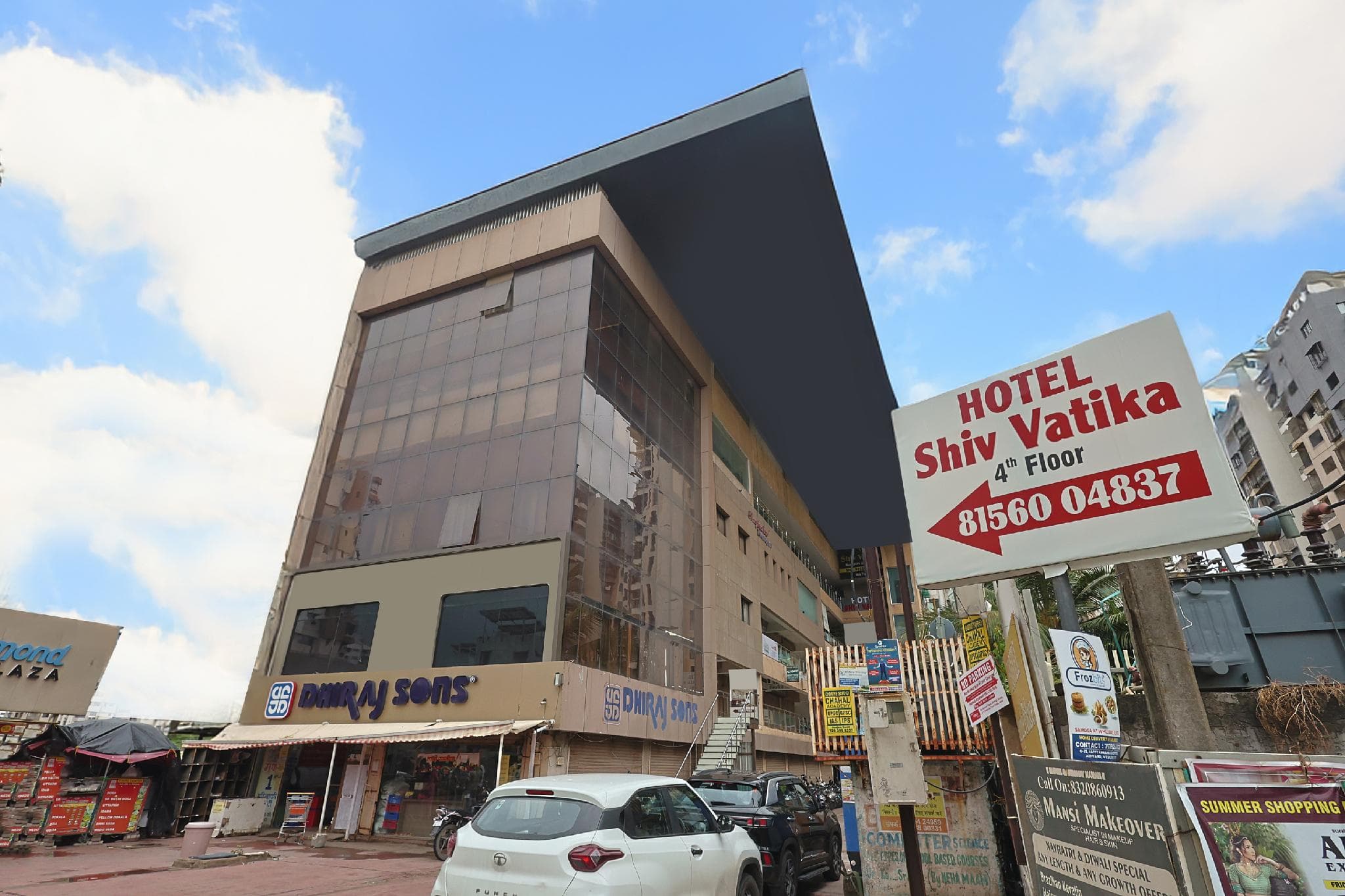 Hotel Shiv Vatika, Vesu, Surat