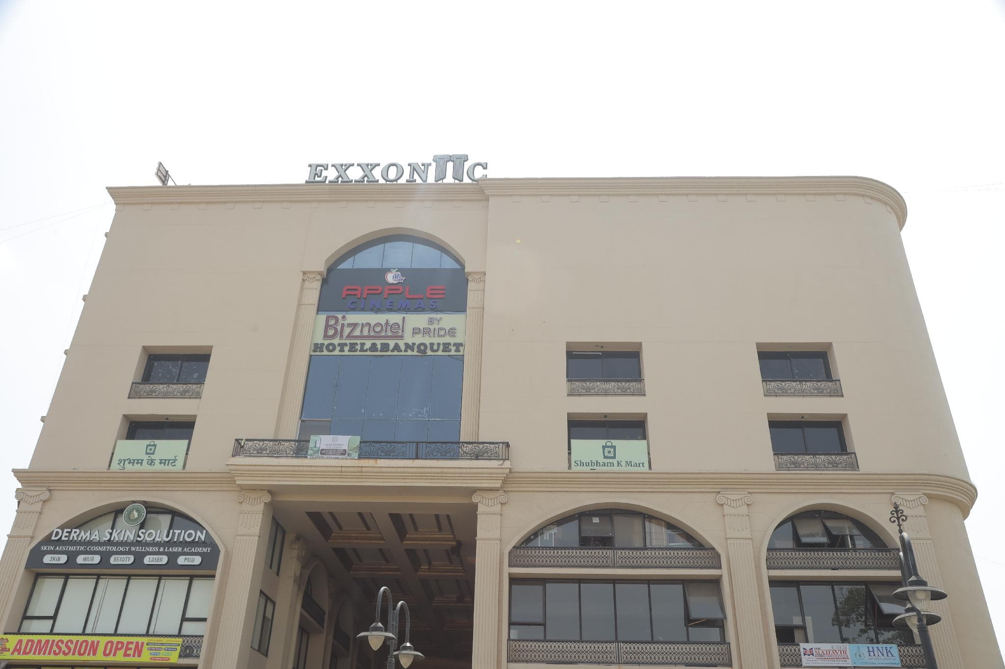 Biznotel by Pride Surat photo 4