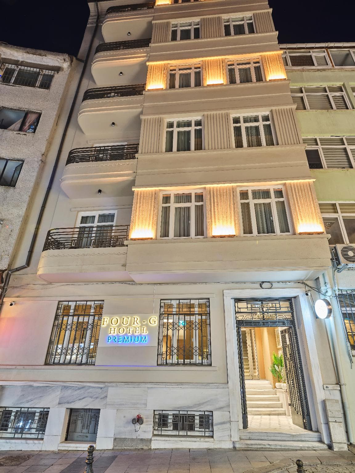 Four-G Hotel Premium photo 3