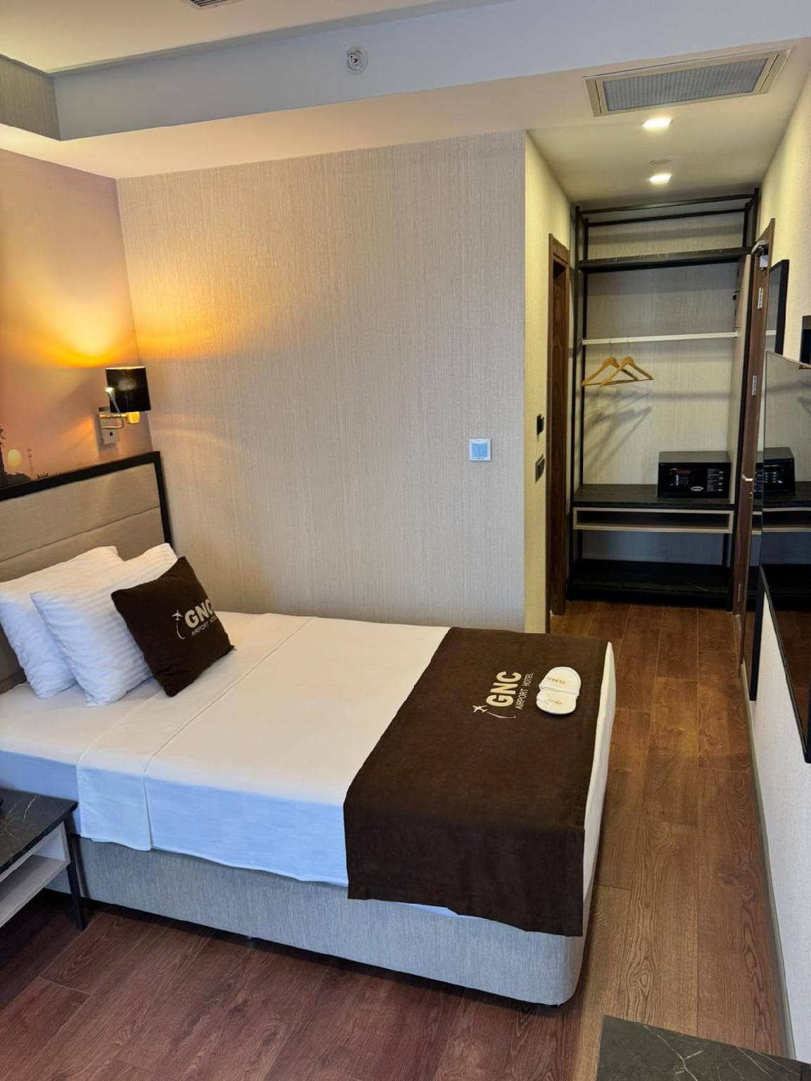 Gnc Airport Hotel photo 2