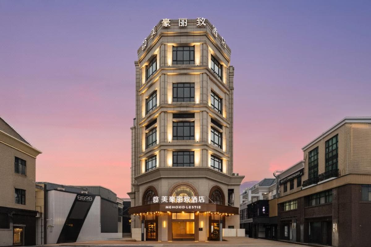 MEHOOD LESTIE Shanghai Dongming Plaza Songjiang University Town