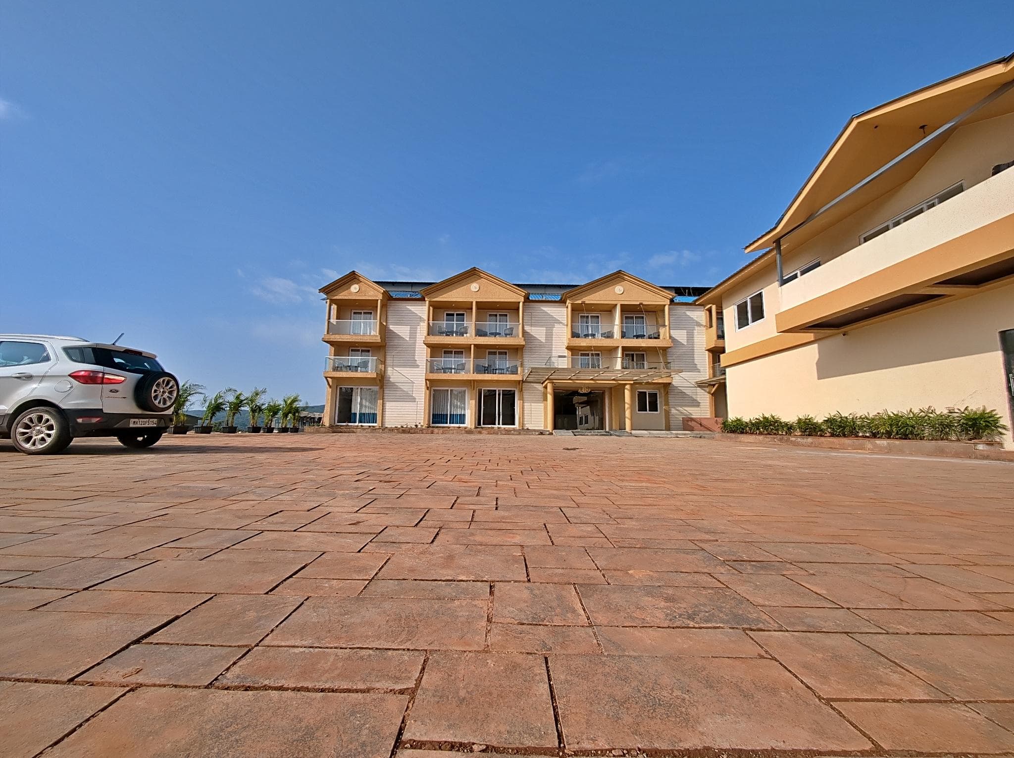 Savyasaachii Hotel, Mahabaleshwar - Pure Veg photo 5