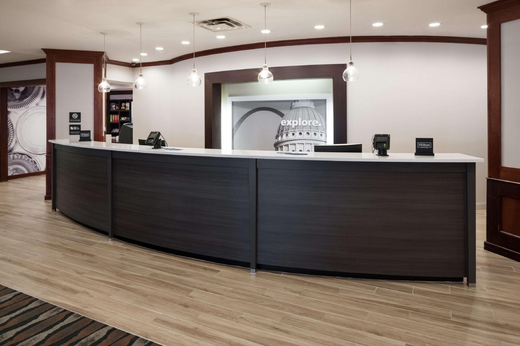 Hampton Inn St. Louis-Downtown (At the Gateway Arch) photo 4