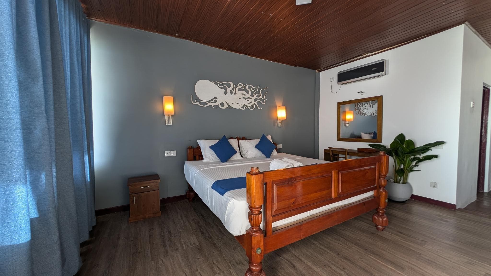 The Blue Crab Beach Hotel photo 4