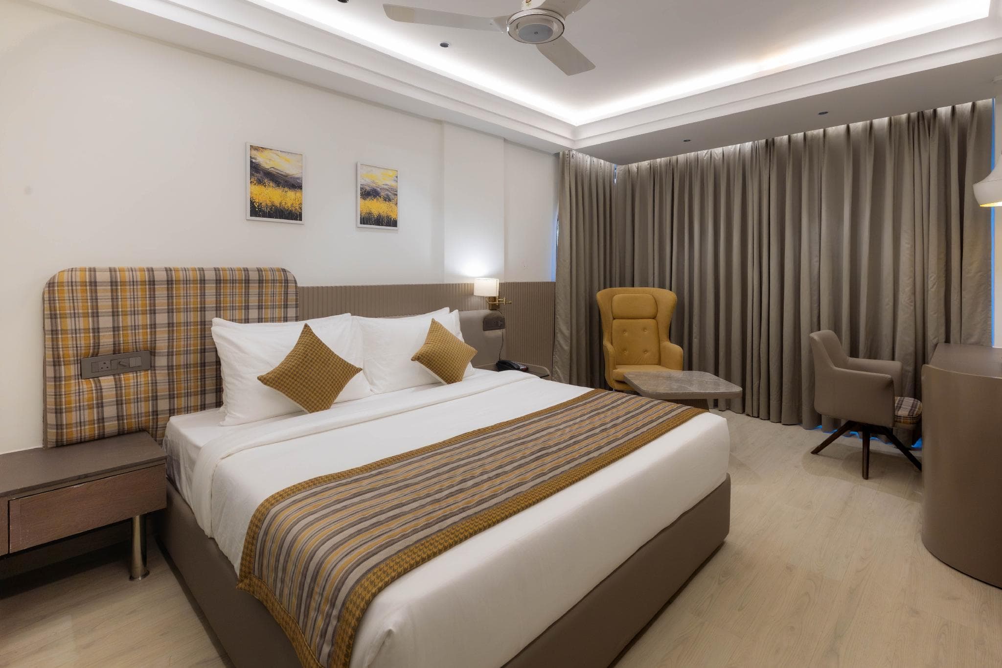 Emerald Luxe Chandigarh Mohali photo 3