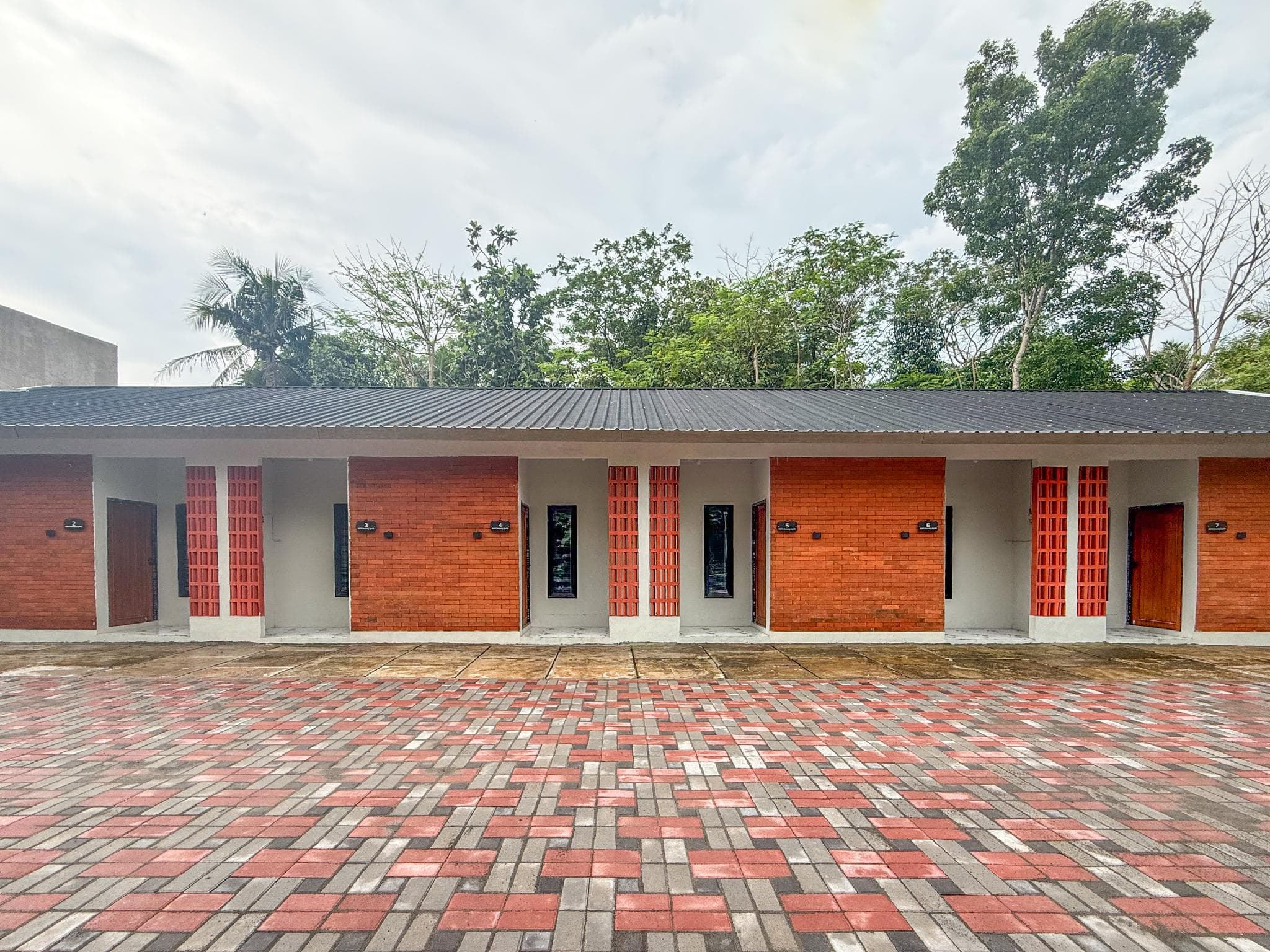 Nafia Homestay Syariah RedPartner near Sleman City Hall photo 5
