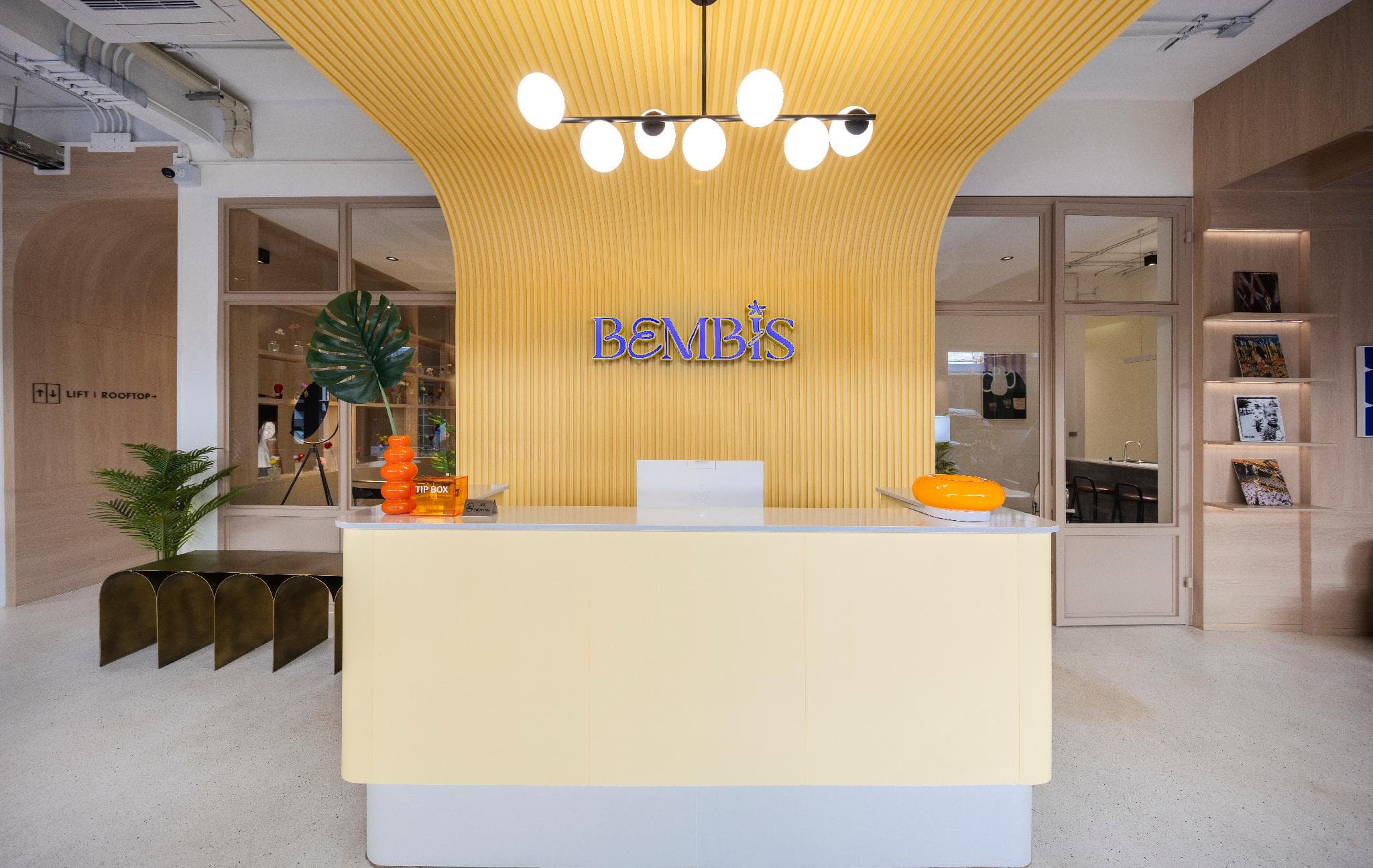 Bembis Hotel (Charoenakorn10)