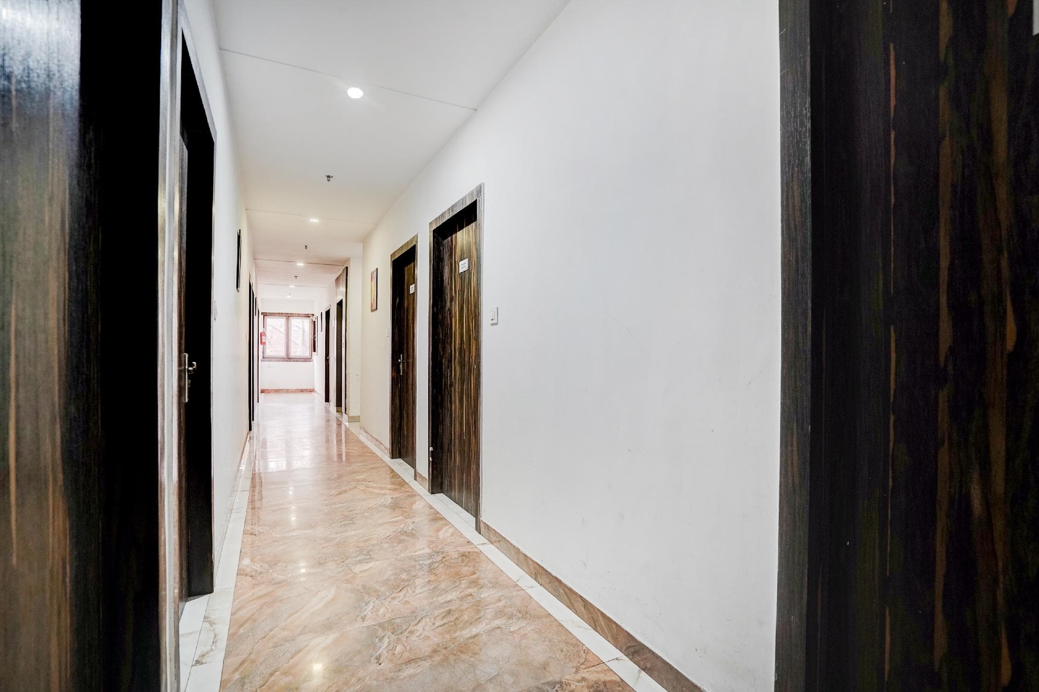Townhouse by OYO Golden Temple Amritsar Formerly A Star photo 4