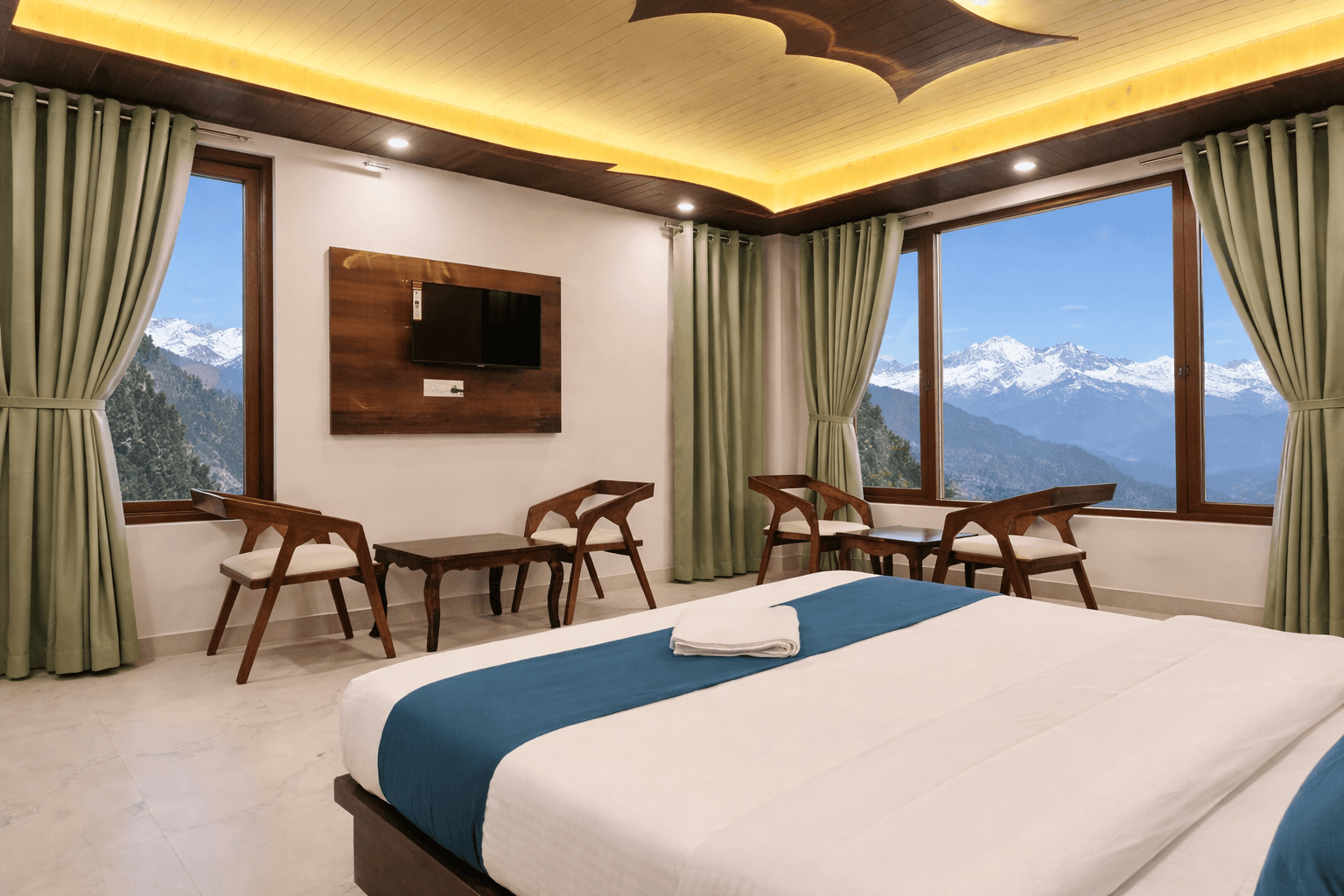 CloudBorn Rooftop Lounge and Stay photo 2