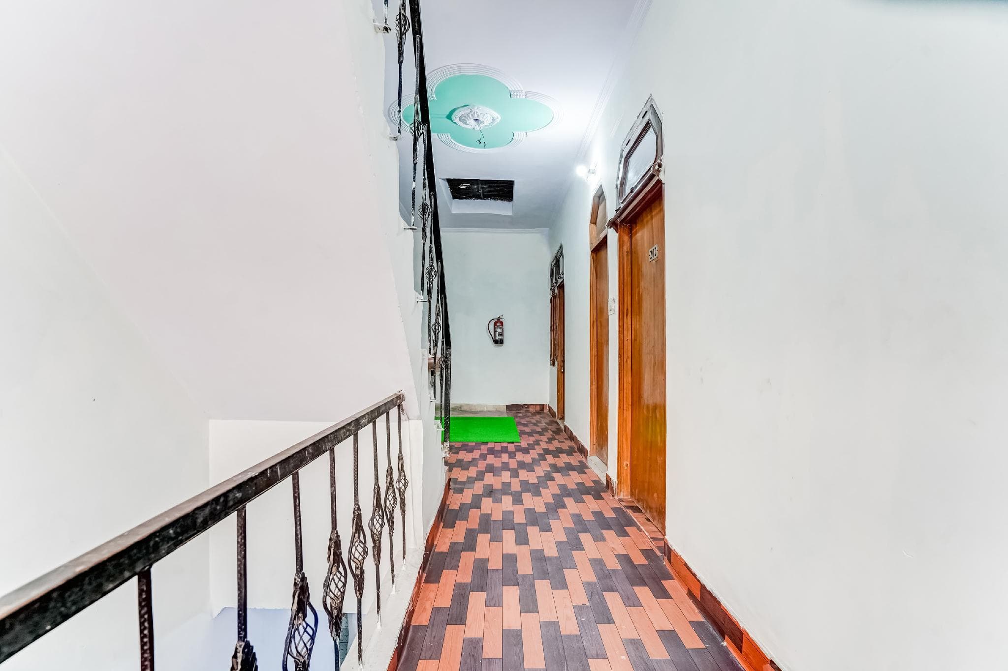 Hotel O Sector 12 Ghaziabad Formerly VIP Inn photo 3