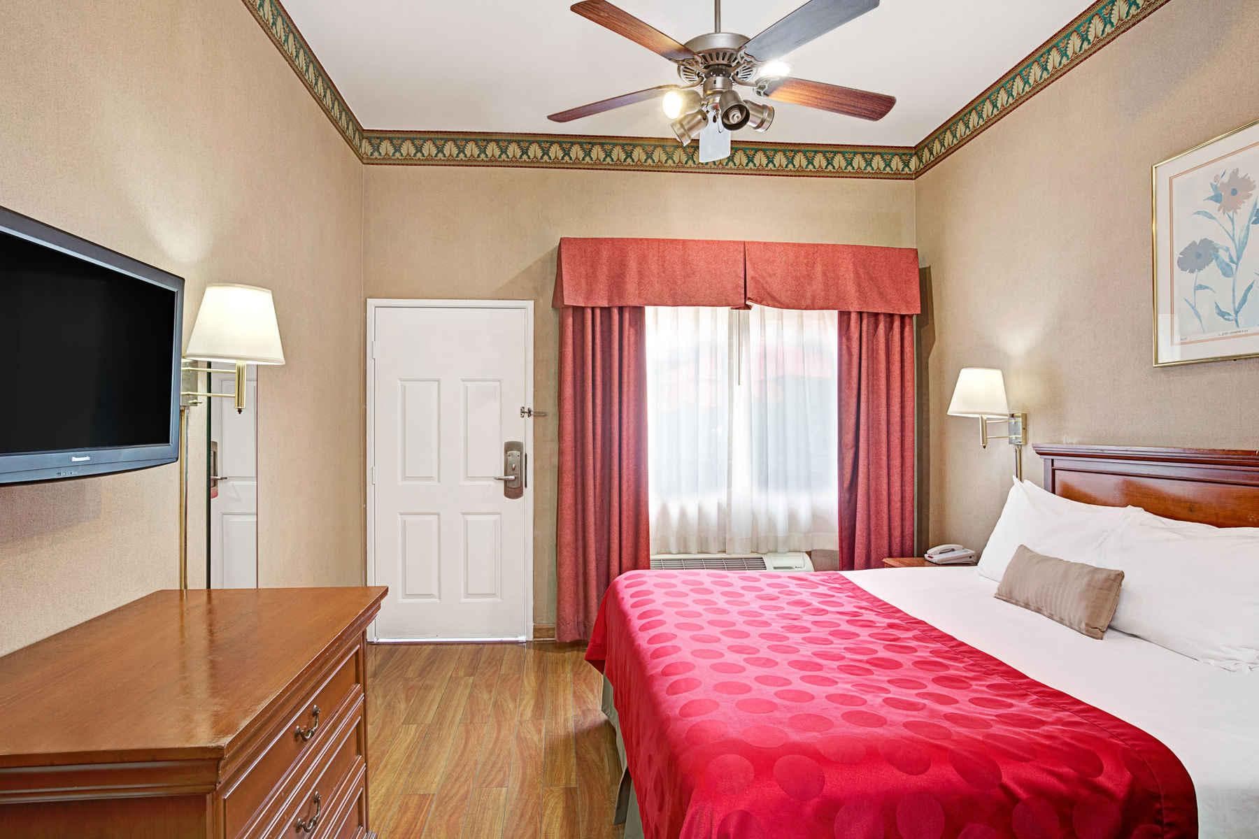 Ramada Limited Redondo Beach photo 2