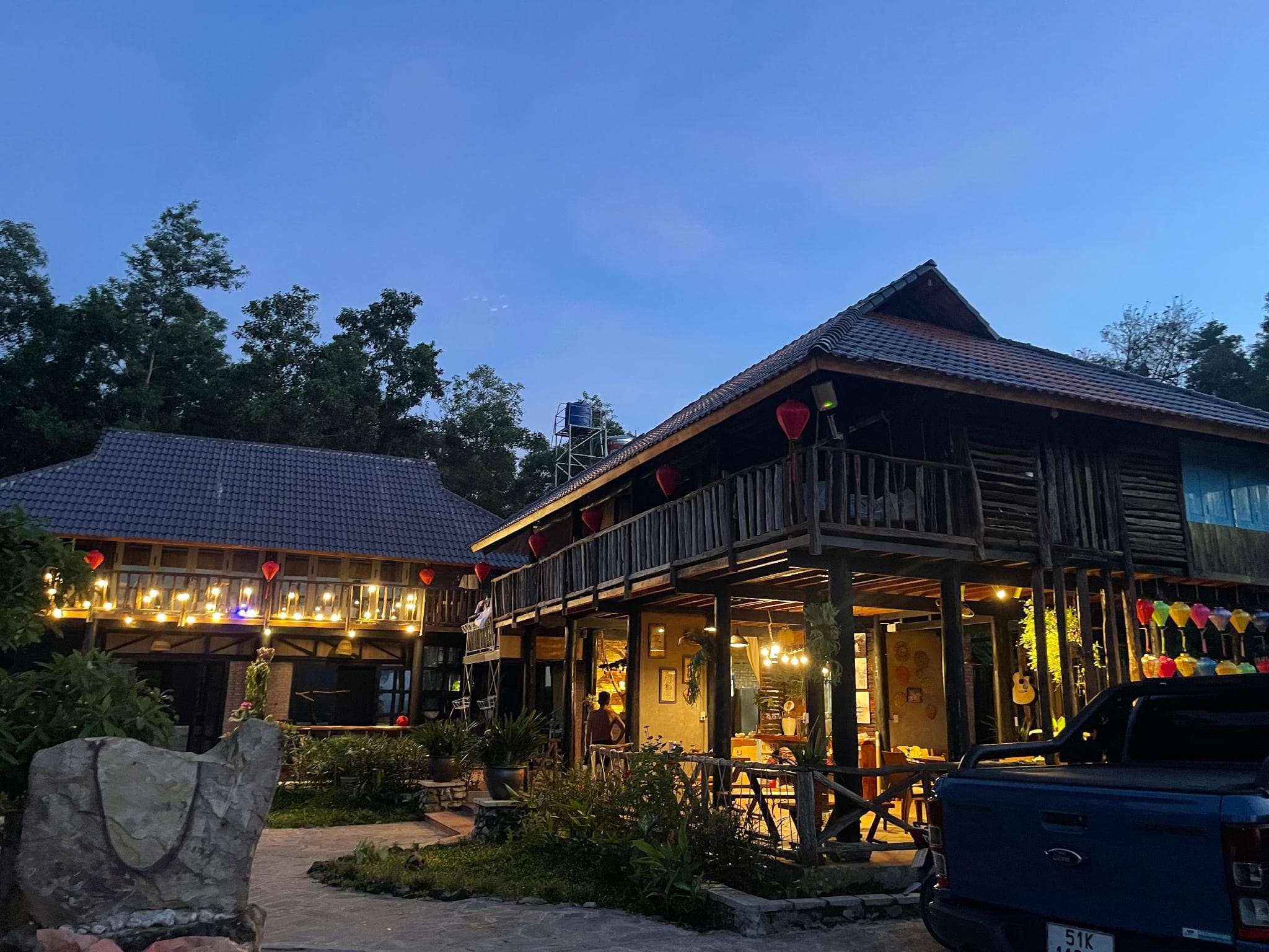 LAM MOUNTAIN RETREAT