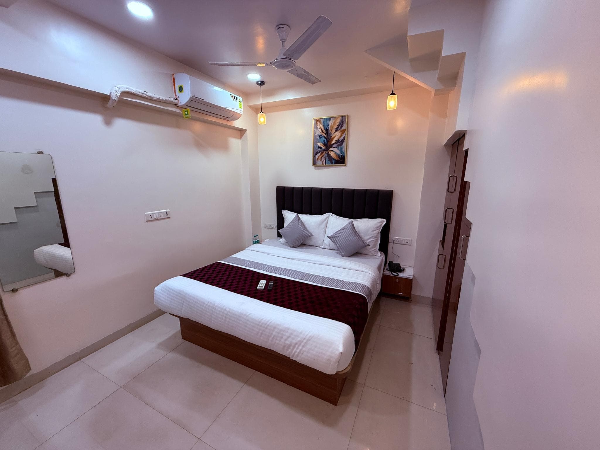 Hotel Silver Leaf photo 4