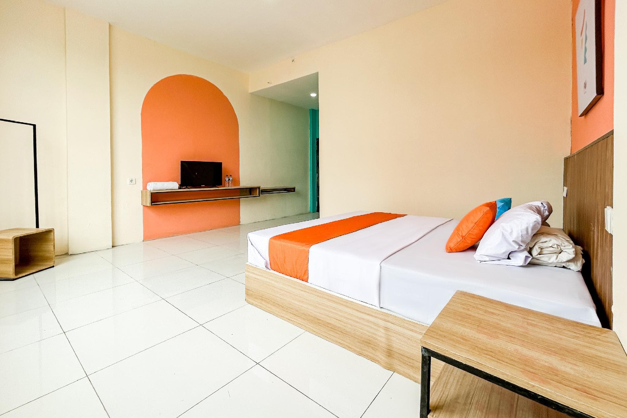 SANS Hotel Guntur Cendana Garut photo 3