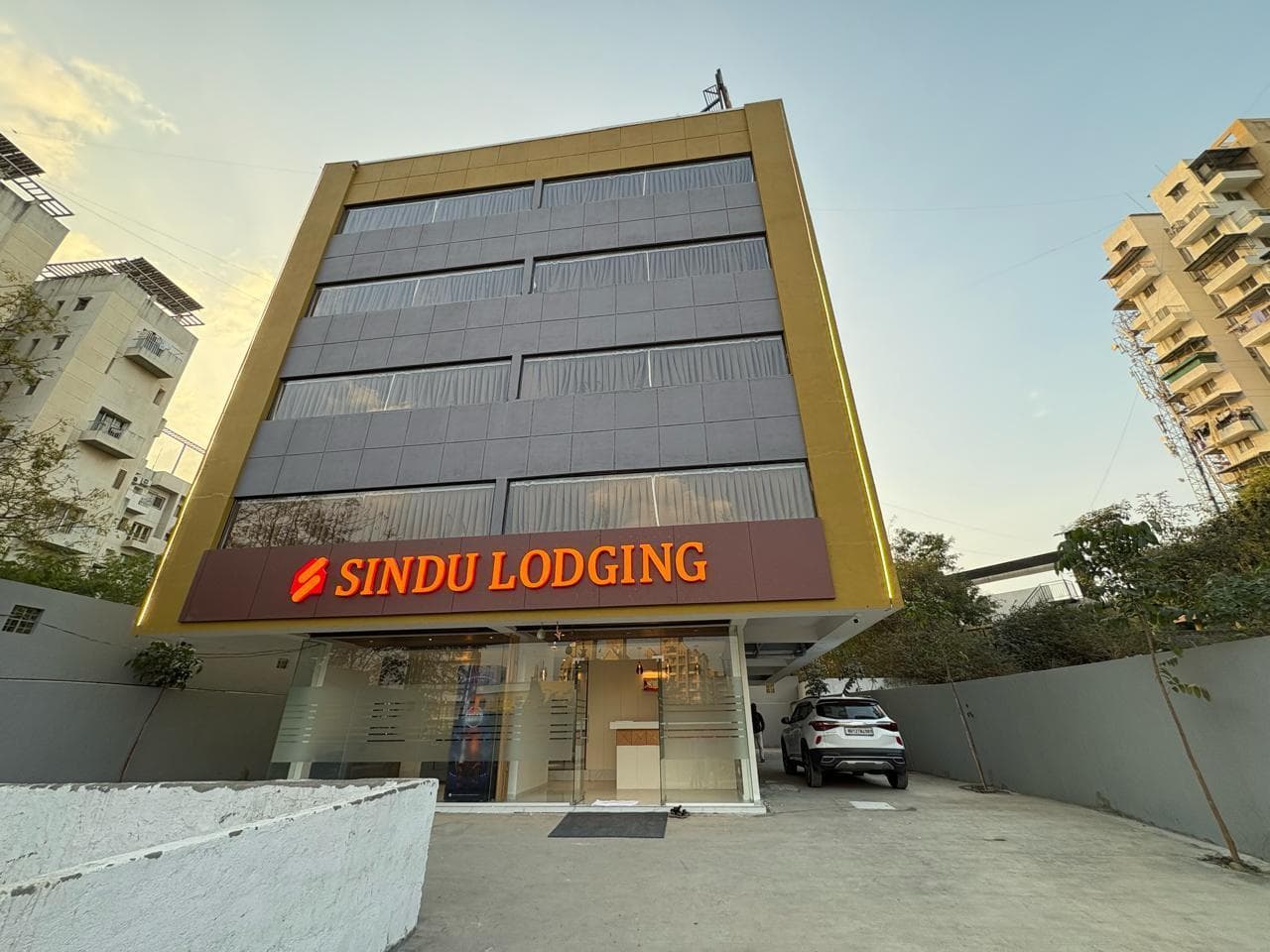 Sindu Executive Lodging photo 5