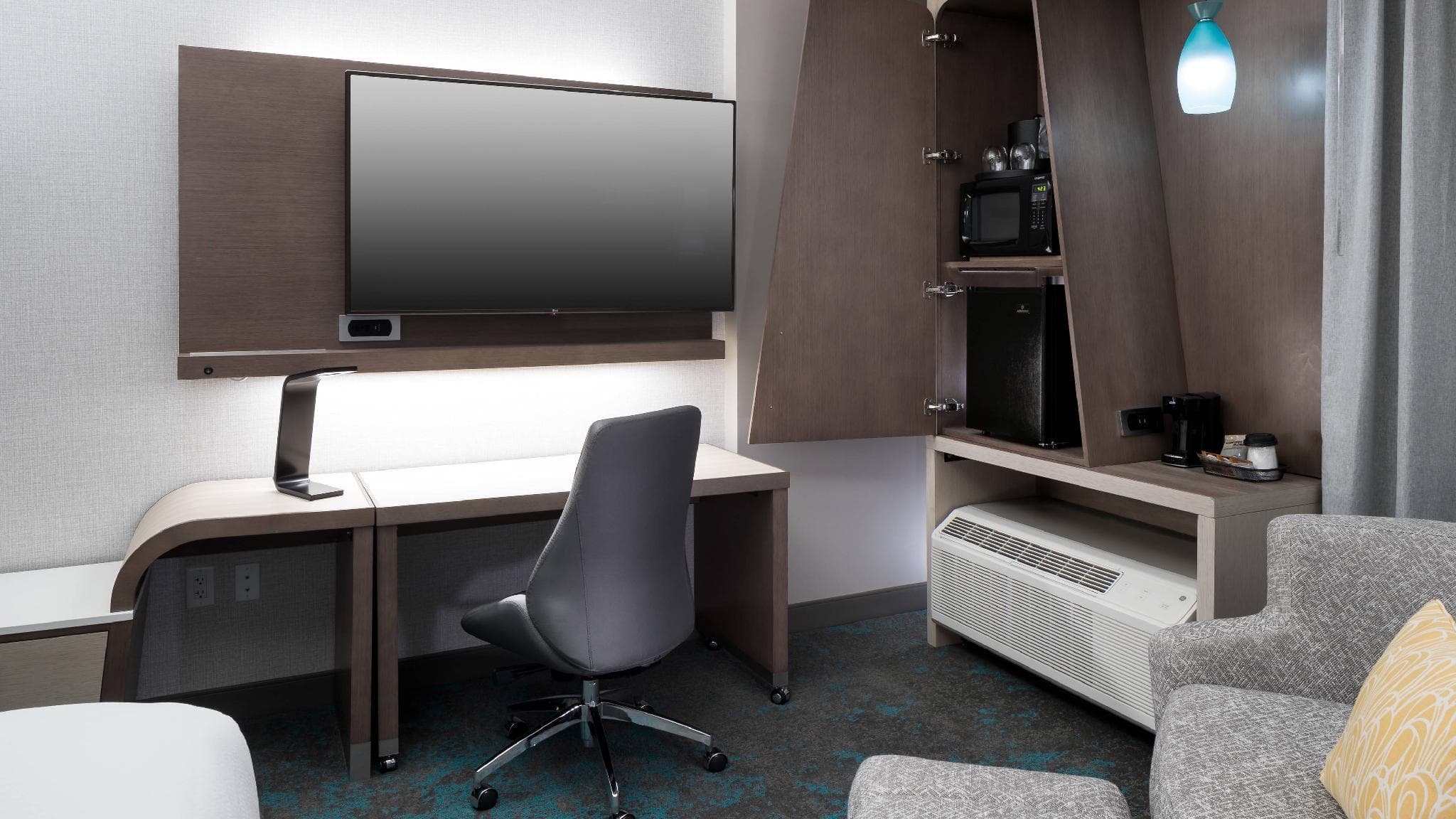 Courtyard by Marriott Houston Heights/I-10 photo 4
