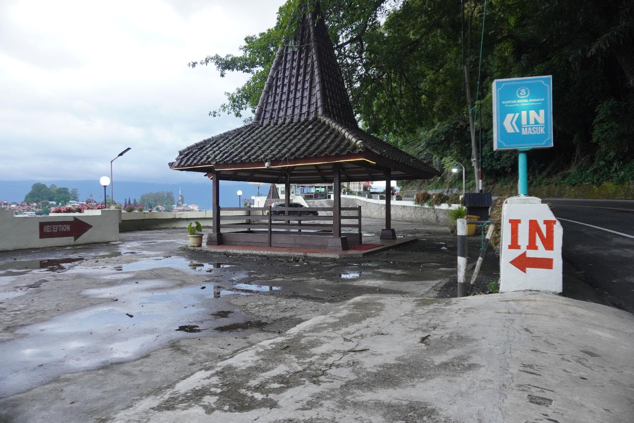 Siantar Hotel Parapat