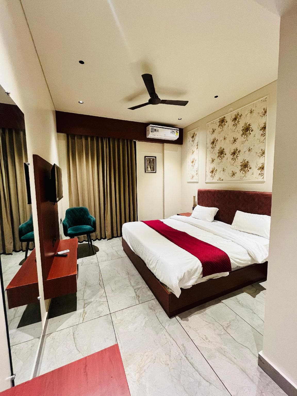 Hotel Maharaja 2 photo 4