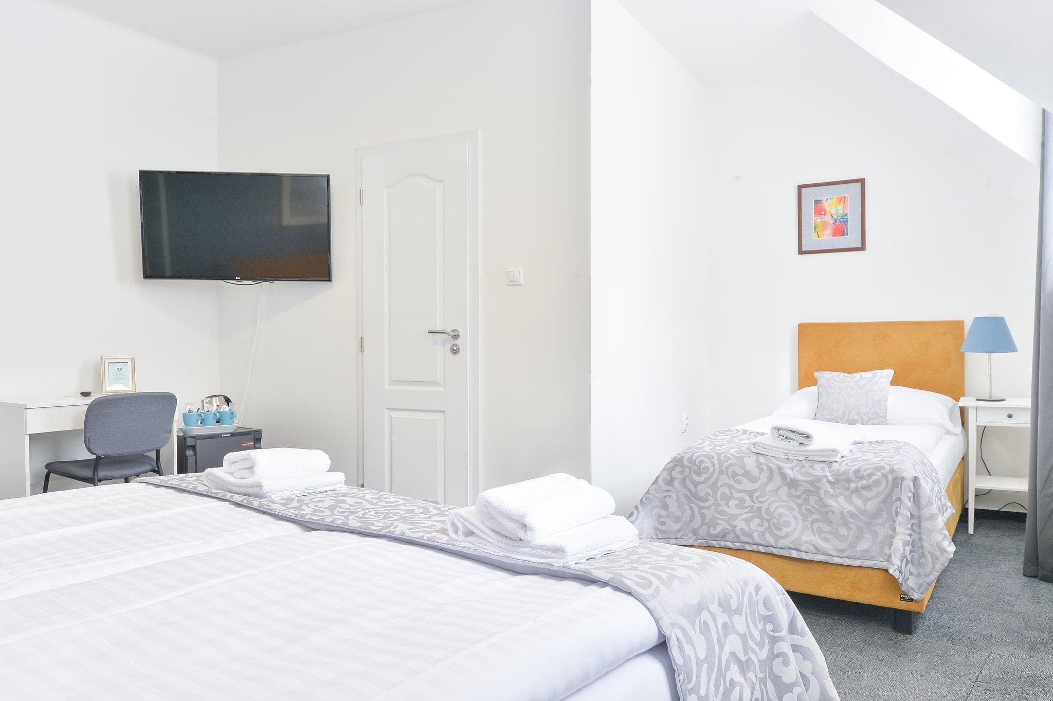 BlueBell Hotel photo 2