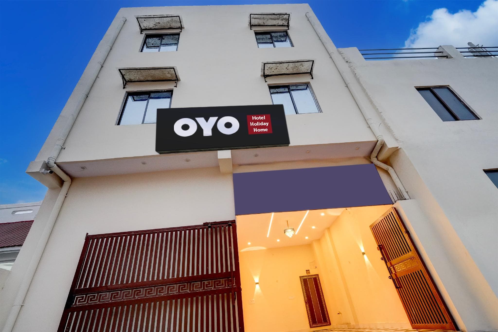 Super OYO Hotel O Varanasi - Prayagraj Crossway Formerly Holiday Home
