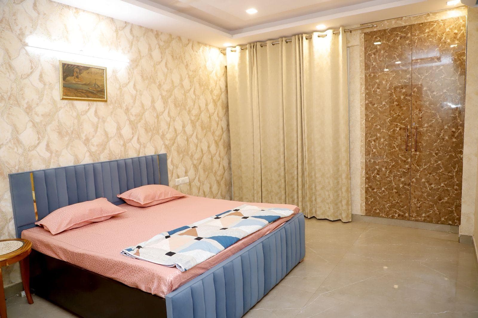 Stella Homestay - Near Yashobhoomi