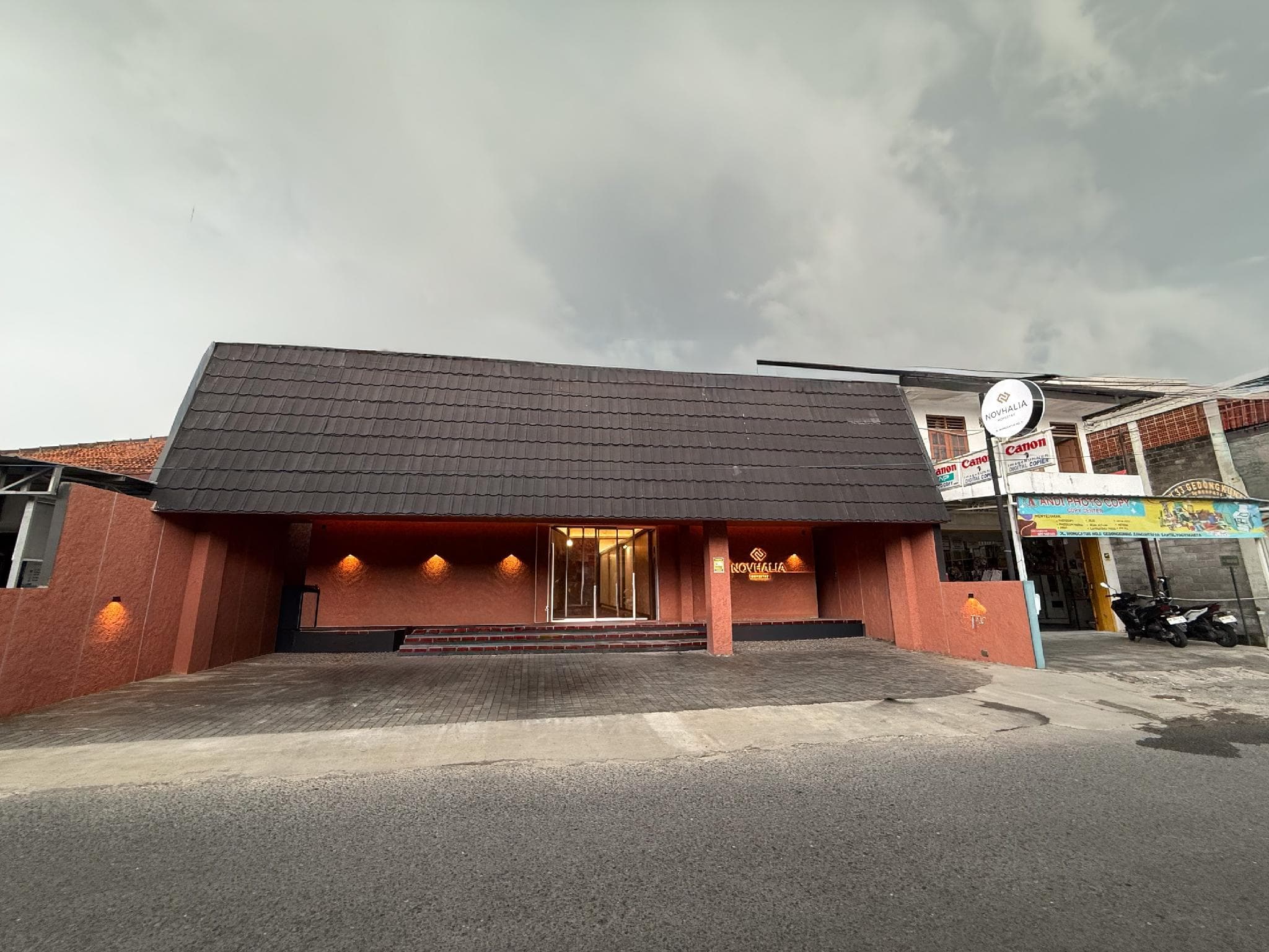 Novhalia Homestay near Jogja Expo Center RedPartner photo 5