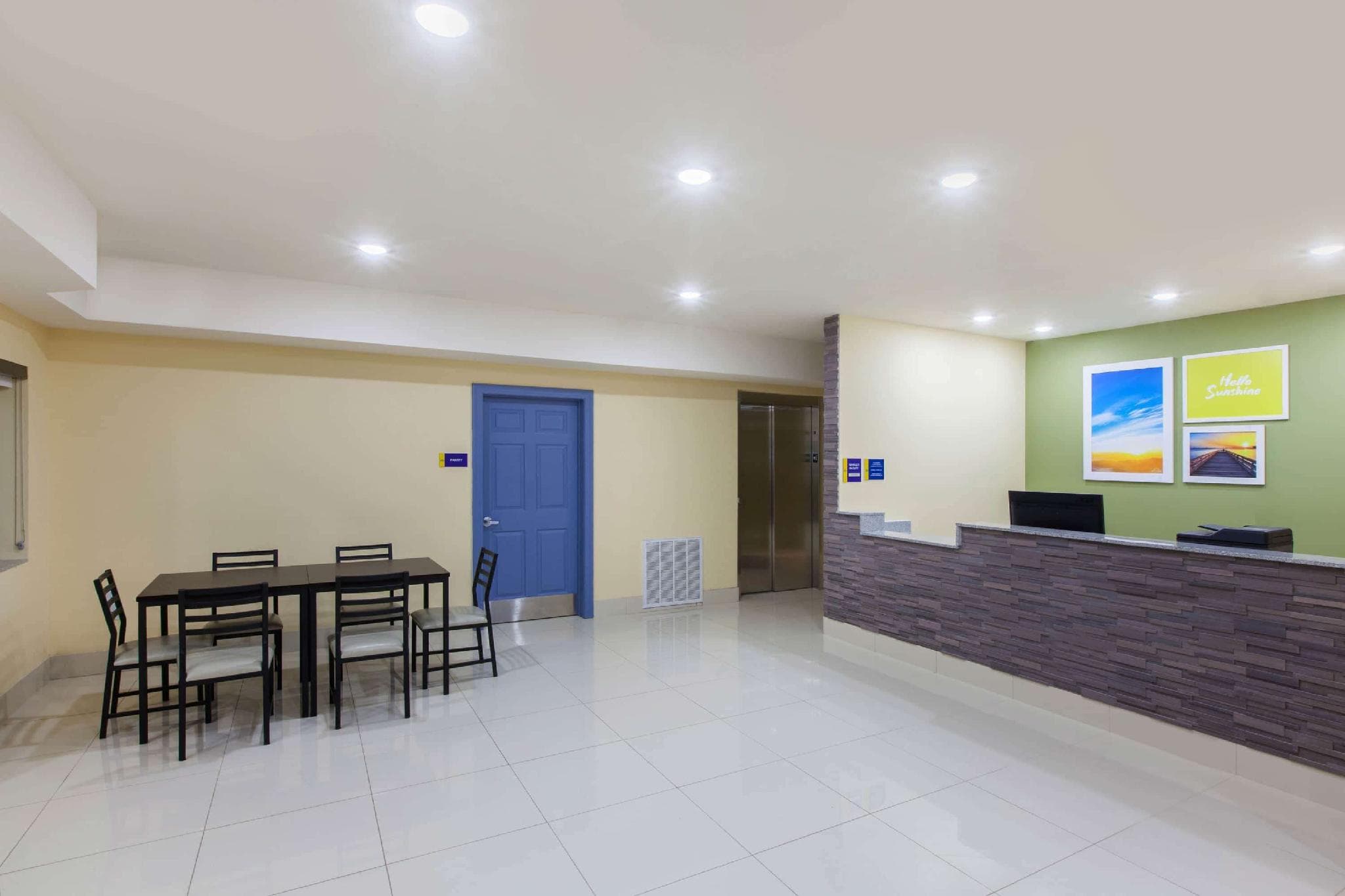Days Inn by Wyndham Baton Rouge Airport photo 3