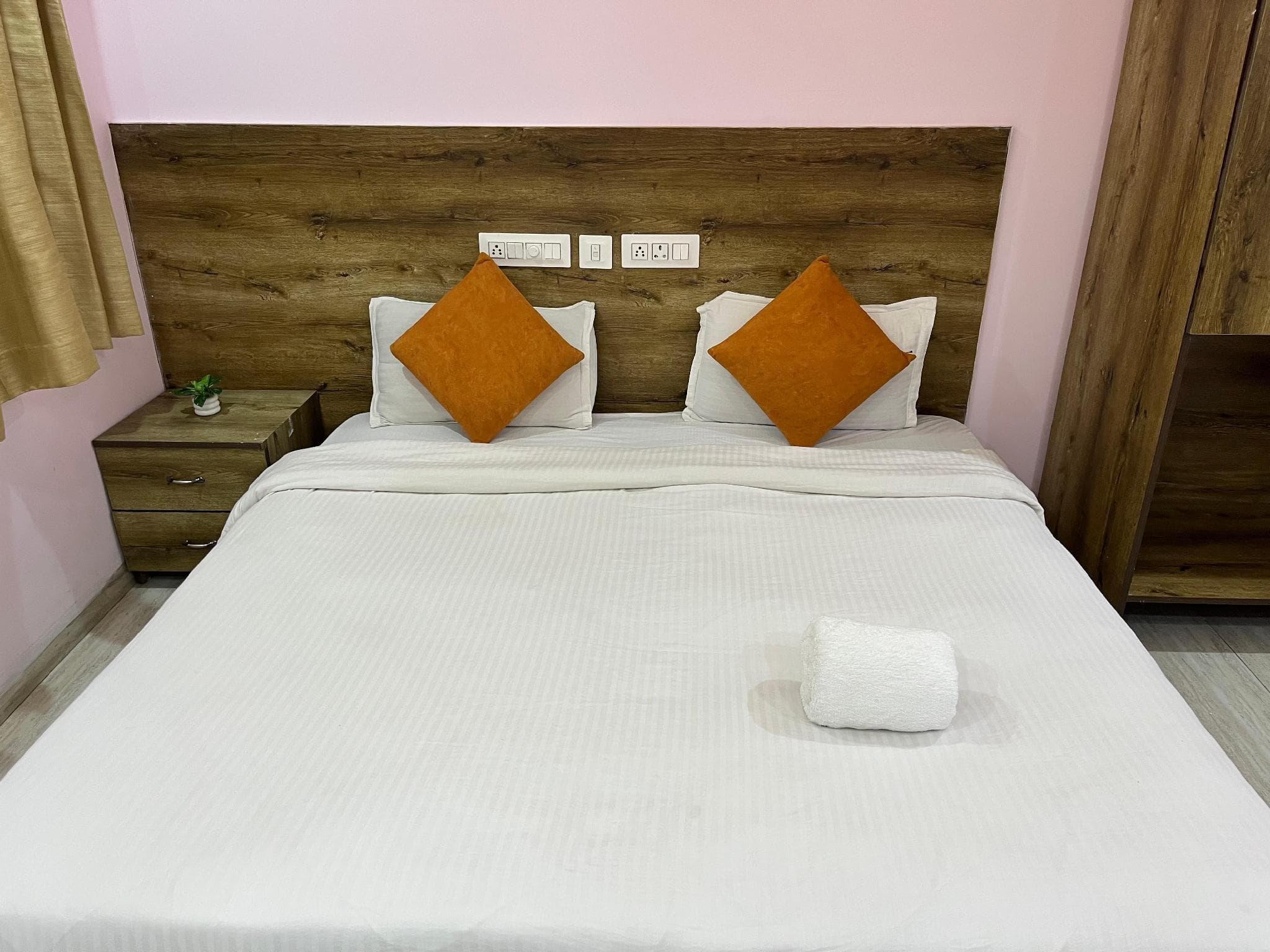 Yog Namah Hotel & Cafe photo 2