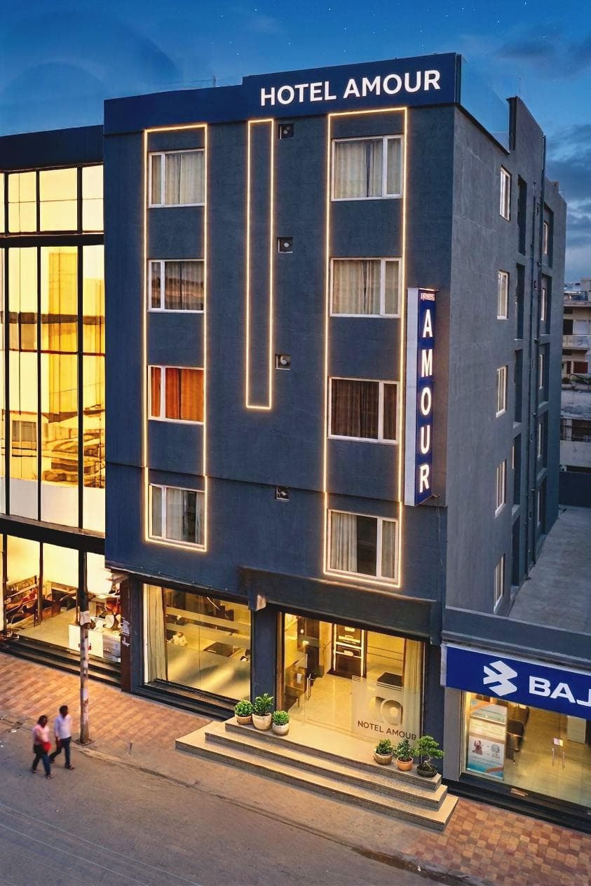 Hotel Amour Delhi Near by International Airport
