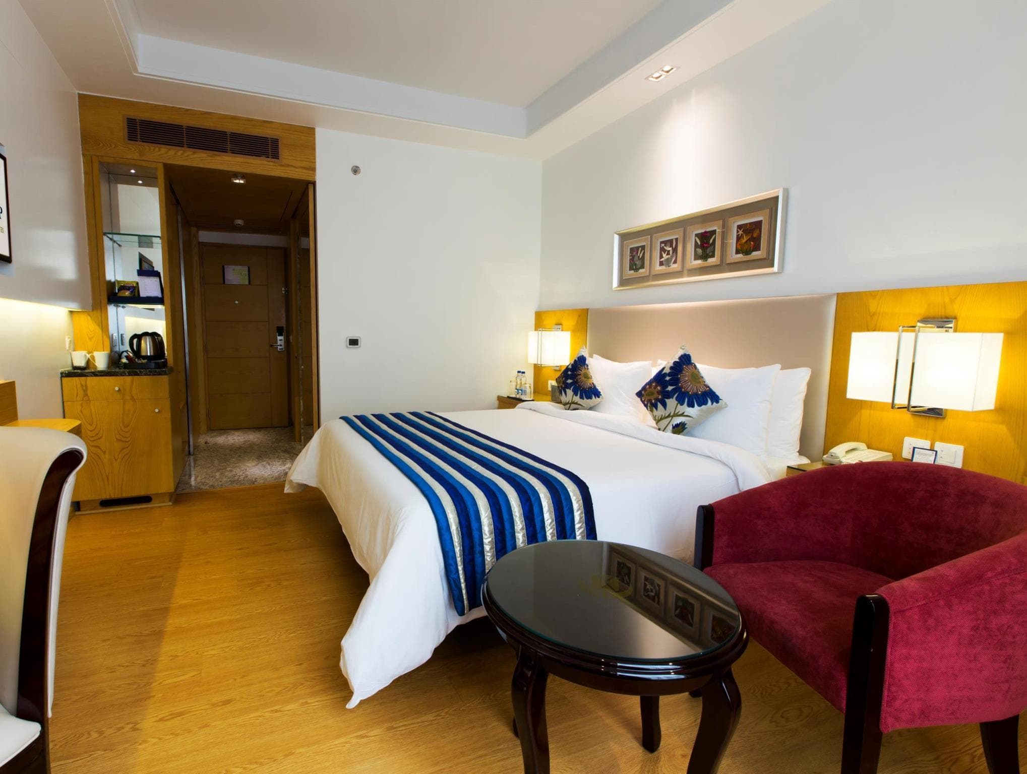Ramada by Wyndham Ghaziabad Vasundhara photo 5